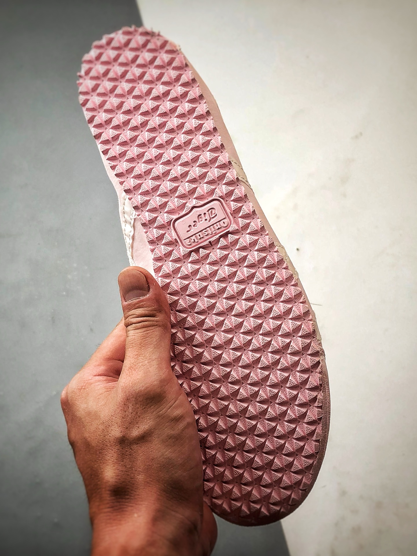 150 Asics 鬼冢虎 Mexico 66 Slip-On 帆布粉白 1183B603-700