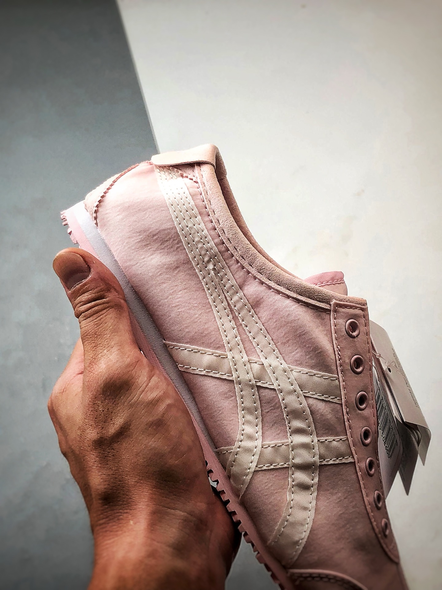 150 Asics 鬼冢虎 Mexico 66 Slip-On 帆布粉白 1183B603-700