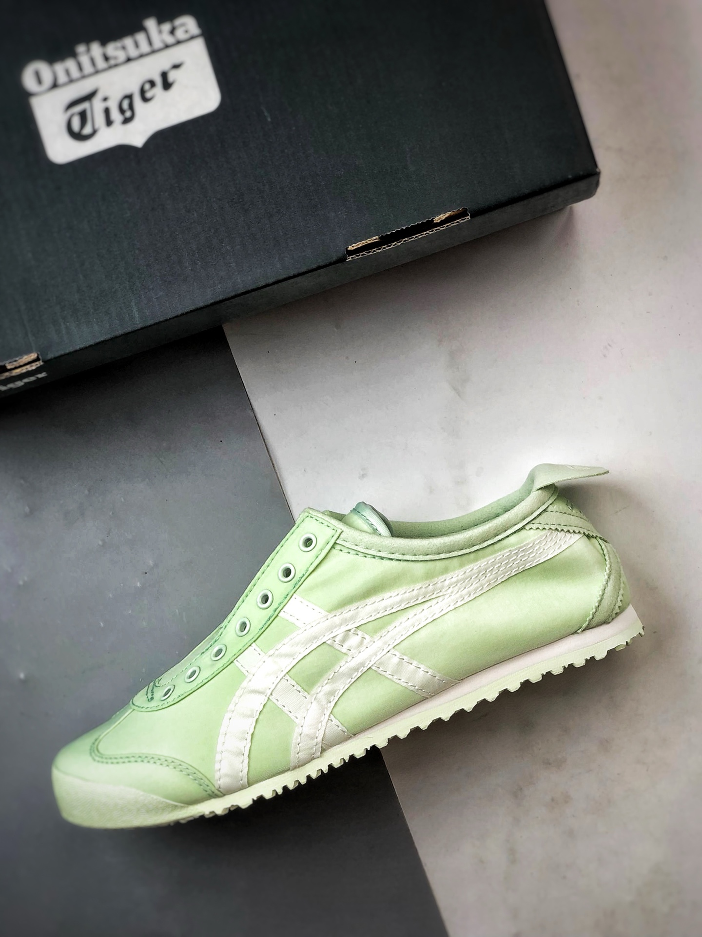 150 Asics 鬼冢虎 Mexico 66 Slip-On 帆布绿白 1183B603-303-Chinese UA Cheap High Quatity Brand Clothes Bags handbags Sneakers wholesale wholesaler seller from China Factory suppliers Fashion Clothing Shoes best Quality Beautiful Price 150 Asics 鬼冢虎 Mexico 66 Slip-On 帆布绿白 1183B603-303