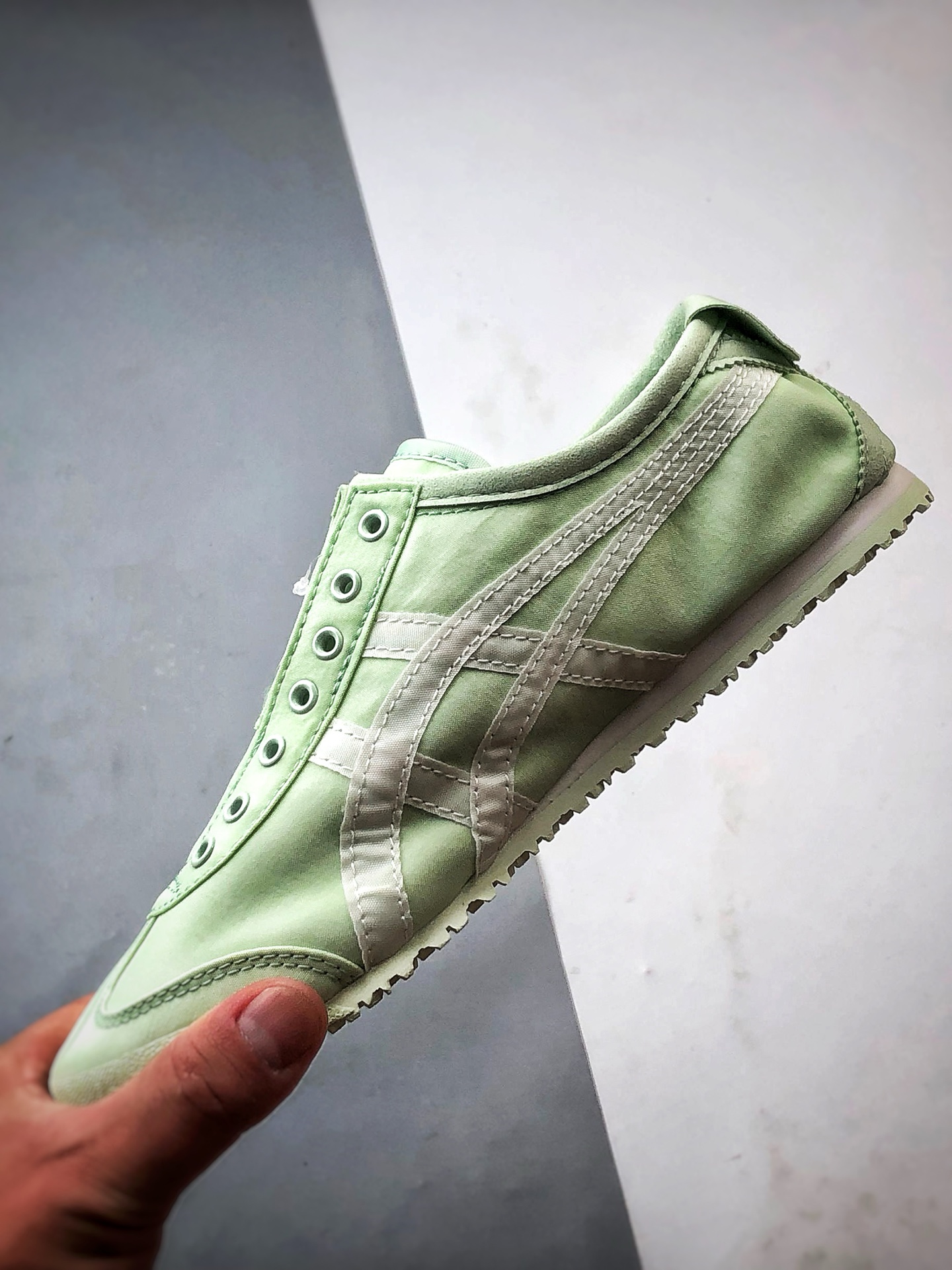 150 Asics 鬼冢虎 Mexico 66 Slip-On 帆布绿白 1183B603-303-Chinese UA Cheap High Quatity Brand Clothes Bags handbags Sneakers wholesale wholesaler seller from China Factory suppliers Fashion Clothing Shoes best Quality Beautiful Price 150 Asics 鬼冢虎 Mexico 66 Slip-On 帆布绿白 1183B603-303