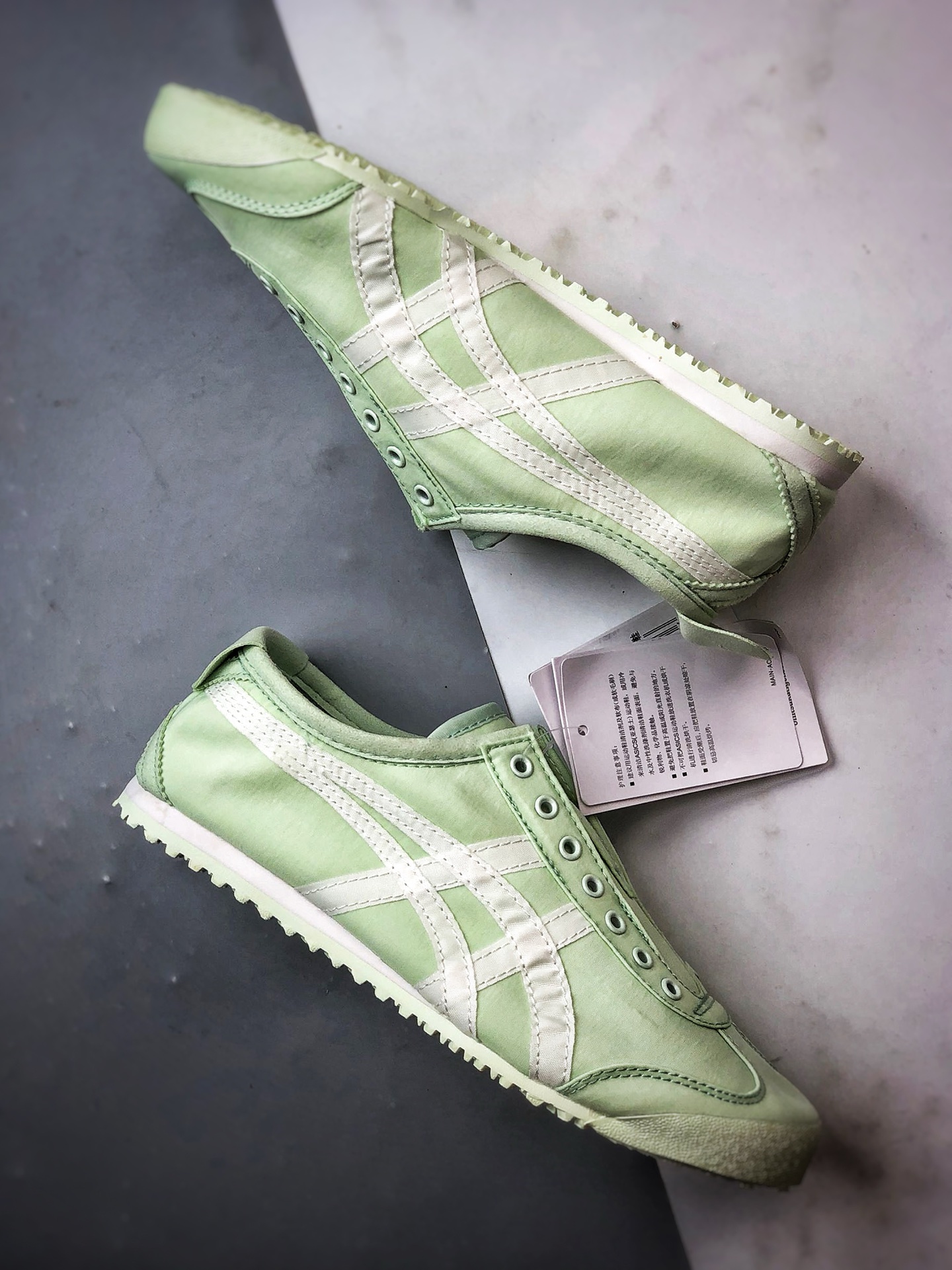 150 Asics 鬼冢虎 Mexico 66 Slip-On 帆布绿白 1183B603-303-Chinese UA Cheap High Quatity Brand Clothes Bags handbags Sneakers wholesale wholesaler seller from China Factory suppliers Fashion Clothing Shoes best Quality Beautiful Price 150 Asics 鬼冢虎 Mexico 66 Slip-On 帆布绿白 1183B603-303