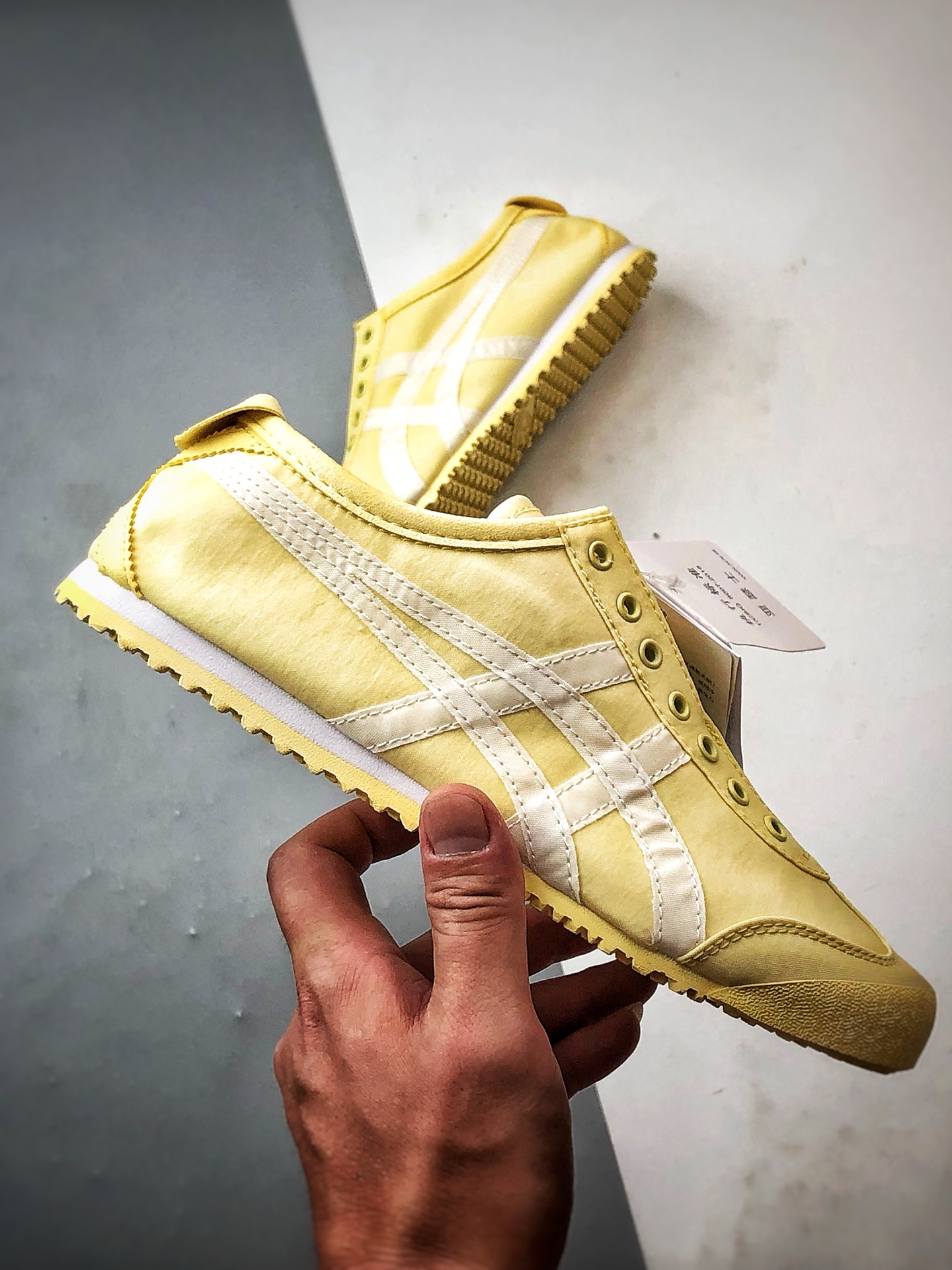 150 Asics 鬼冢虎 Mexico 66 Slip-On 帆布黄白 1183B603-750