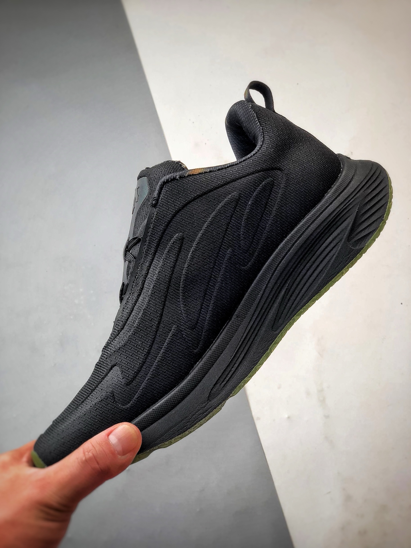 340 DESCENTE迪桑特 RUNNING 黑绿 时尚休闲运动覆盖防水男子越野跑鞋-Chinese UA Cheap High Quatity Brand Clothes Bags handbags Sneakers wholesale wholesaler seller from China Factory suppliers Fashion Clothing Shoes best Quality Beautiful Price 340 DESCENTE迪桑特 RUNNING 黑绿 时尚休闲运动覆盖防水男子越野跑鞋