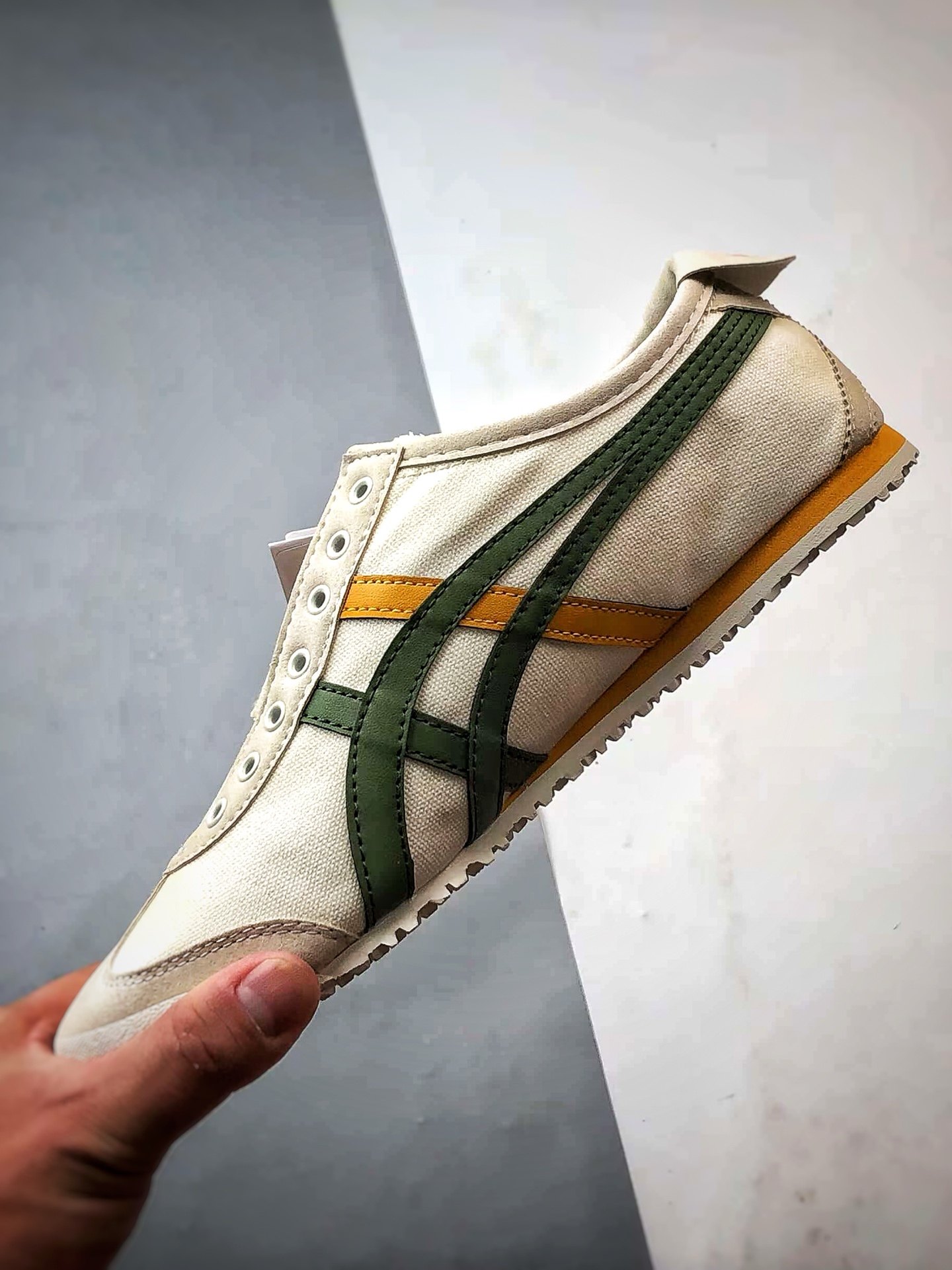 Asics 鬼冢虎 Mexico 66 Slip-On 帆布白棕绿 1183A360-211-莆田鞋,莆田鞋货源,高仿鞋,高仿鞋货源,安福档口,莆田高仿鞋,莆田鞋批发,高仿鞋批发,莆田高仿运动鞋,高仿运动鞋,莆田运动鞋 Asics 鬼冢虎 Mexico 66 Slip-On 帆布白棕绿 1183A360-211