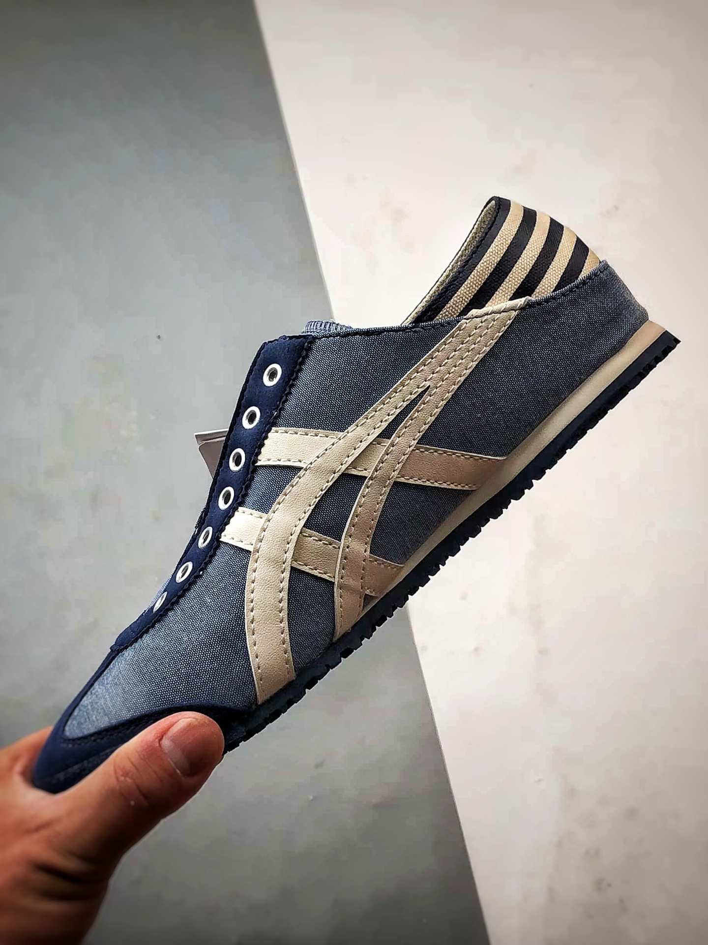 Asics 鬼冢虎 Mexico 66 Paraty 天蓝色 TH342N-4202