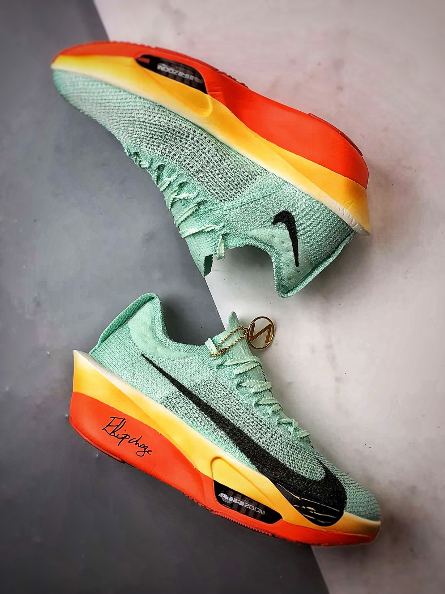 NK Air Zoom Alphafly 3 绿橙色 阿尔法飞行3代系列马拉松轻量竞速运动跑鞋 HJ7041-300