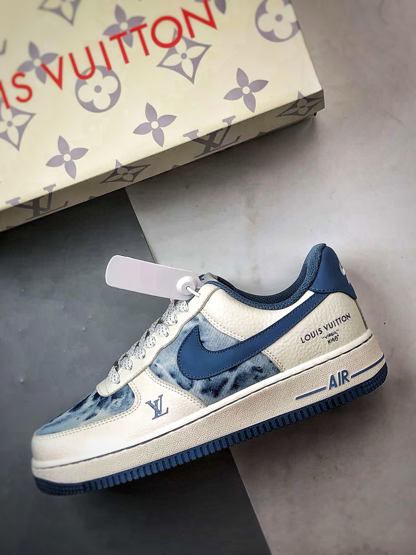 LV x Air Force 1 Low 扎染米白蓝 LW9279-019