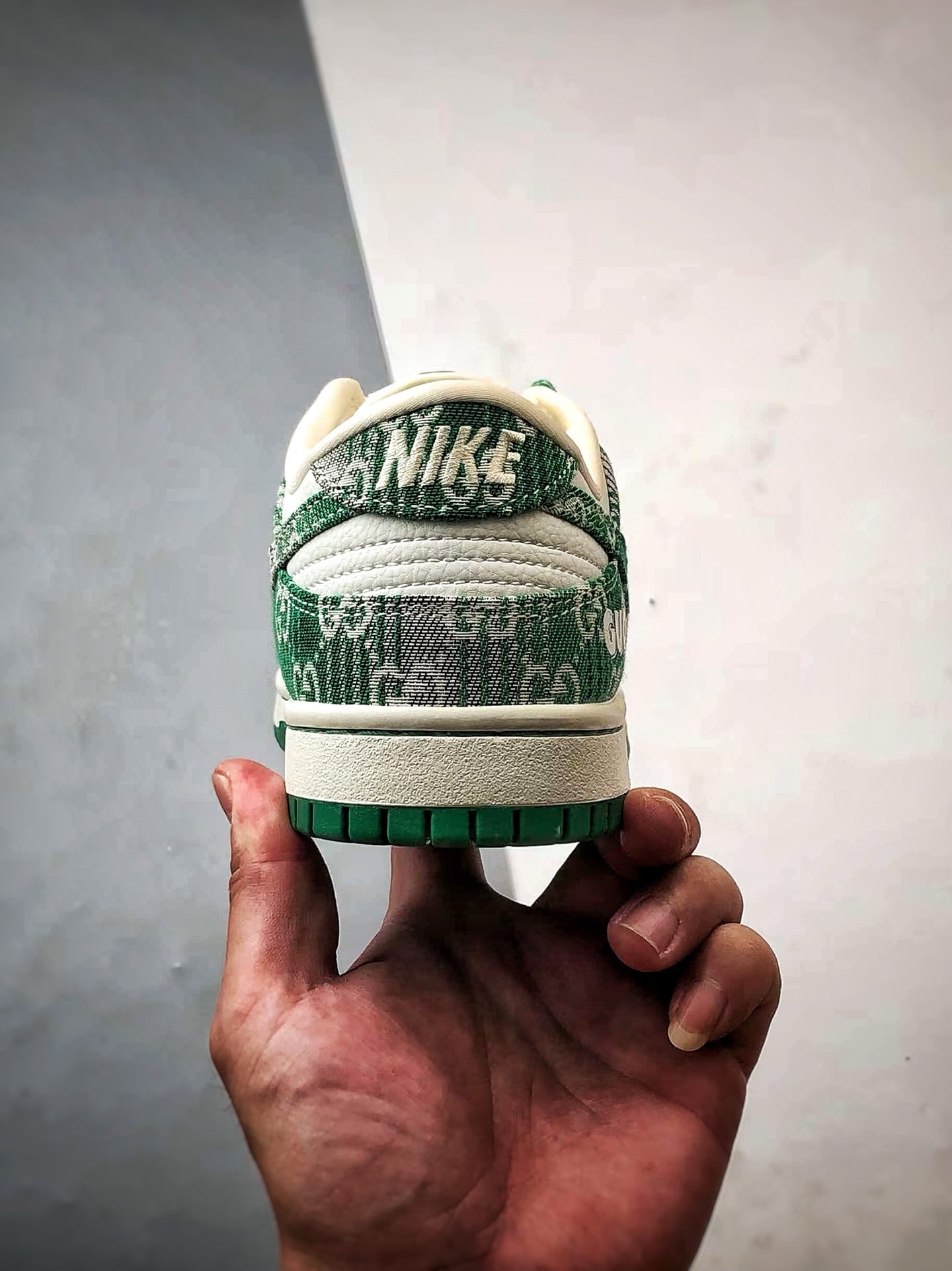 NK Dunk Low Retro ”DIY高端定制” 迪奥老花牛仔绿白 低帮休闲运动板鞋 SC9207-420-莆田鞋,莆田鞋货源,高仿鞋,高仿鞋货源,安福档口,莆田高仿鞋,莆田鞋批发,高仿鞋批发,莆田高仿运动鞋,高仿运动鞋,莆田运动鞋 NK Dunk Low Retro ”DIY高端定制” 迪奥老花牛仔绿白 低帮休闲运动板鞋 SC9207-420