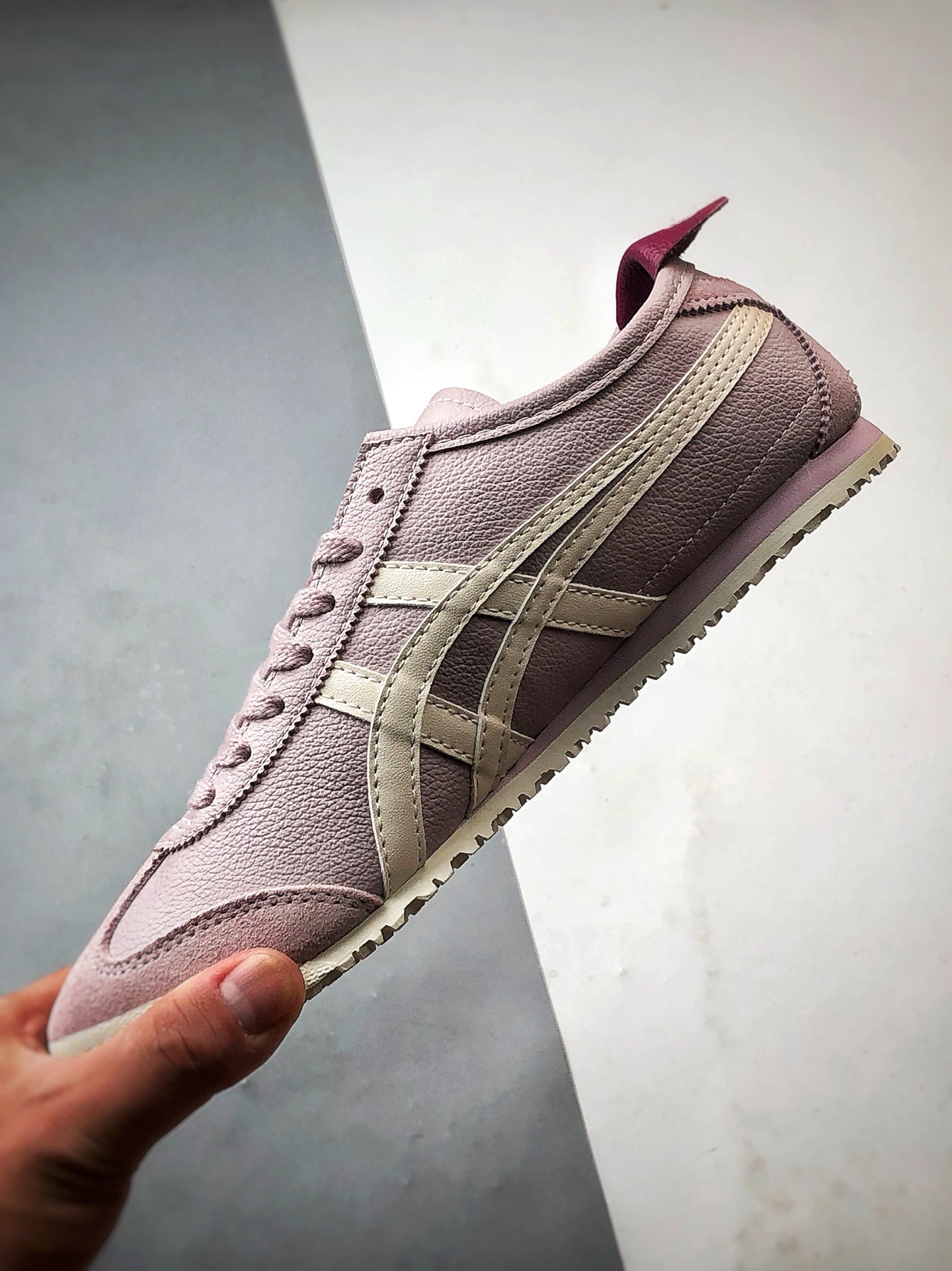 Asics 鬼冢虎 Mexico 66 浅紫色 1183C711-703