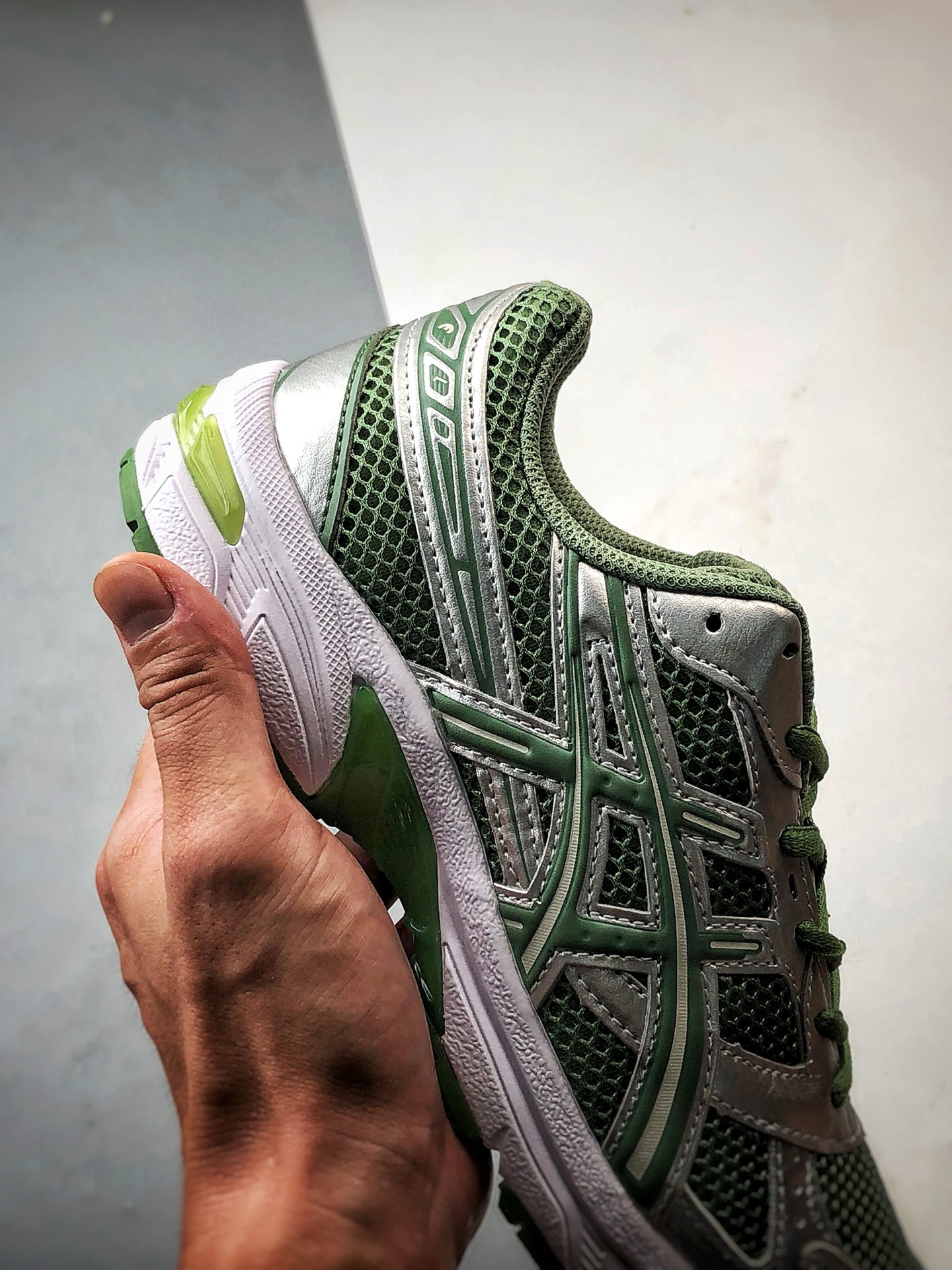 Asics Gel-1130 银绿色 亚瑟士轻便百搭休闲运动慢跑鞋 1203A842-300-莆田鞋,莆田鞋货源,高仿鞋,高仿鞋货源,安福档口,莆田高仿鞋,莆田鞋批发,高仿鞋批发,莆田高仿运动鞋,高仿运动鞋,莆田运动鞋 Asics Gel-1130 银绿色 亚瑟士轻便百搭休闲运动慢跑鞋 1203A842-300