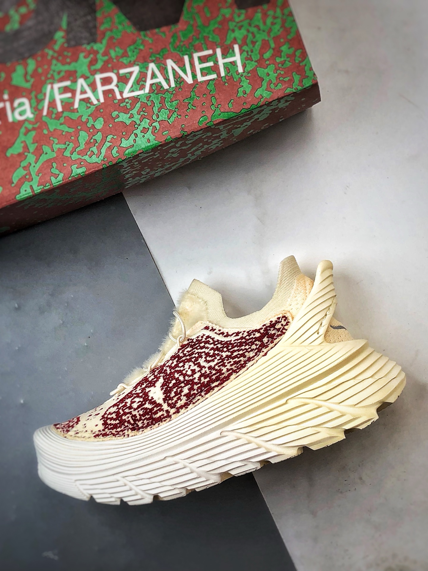 Paria Farzaneh x Hoka One One Restore Chukka 奶白色 联名舒适防滑休闲城市通勤机能跑步鞋 1169090-CRM-莆田鞋,莆田鞋货源,高仿鞋,高仿鞋货源,安福档口,莆田高仿鞋,莆田鞋批发,高仿鞋批发,莆田高仿运动鞋,高仿运动鞋,莆田运动鞋 Paria Farzaneh x Hoka One One Restore Chukka 奶白色 联名舒适防滑休闲城市通勤机能跑步鞋 1169090-CRM