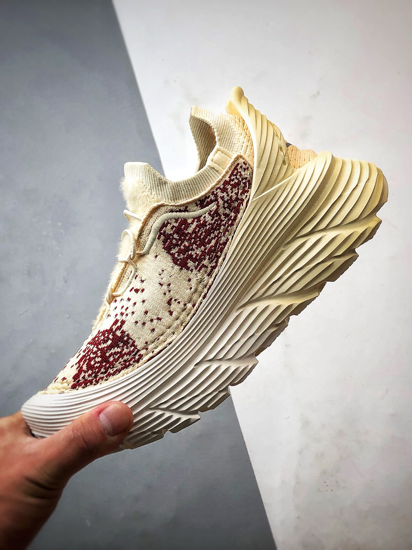 Paria Farzaneh x Hoka One One Restore Chukka 奶白色 联名舒适防滑休闲城市通勤机能跑步鞋 1169090-CRM-莆田鞋,莆田鞋货源,高仿鞋,高仿鞋货源,安福档口,莆田高仿鞋,莆田鞋批发,高仿鞋批发,莆田高仿运动鞋,高仿运动鞋,莆田运动鞋 Paria Farzaneh x Hoka One One Restore Chukka 奶白色 联名舒适防滑休闲城市通勤机能跑步鞋 1169090-CRM