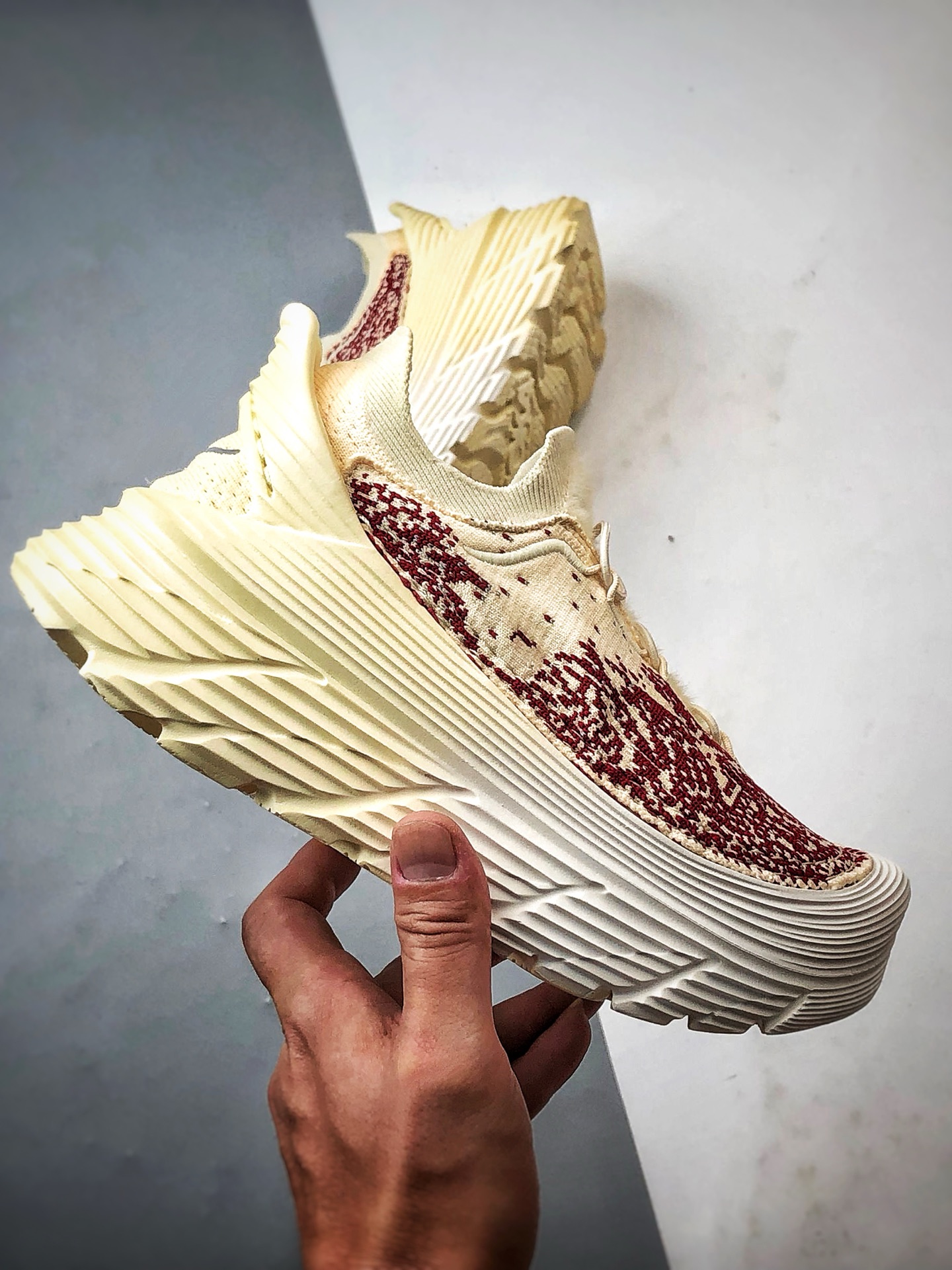 Paria Farzaneh x Hoka One One Restore Chukka 奶白色 联名舒适防滑休闲城市通勤机能跑步鞋 1169090-CRM-莆田鞋,莆田鞋货源,高仿鞋,高仿鞋货源,安福档口,莆田高仿鞋,莆田鞋批发,高仿鞋批发,莆田高仿运动鞋,高仿运动鞋,莆田运动鞋 Paria Farzaneh x Hoka One One Restore Chukka 奶白色 联名舒适防滑休闲城市通勤机能跑步鞋 1169090-CRM