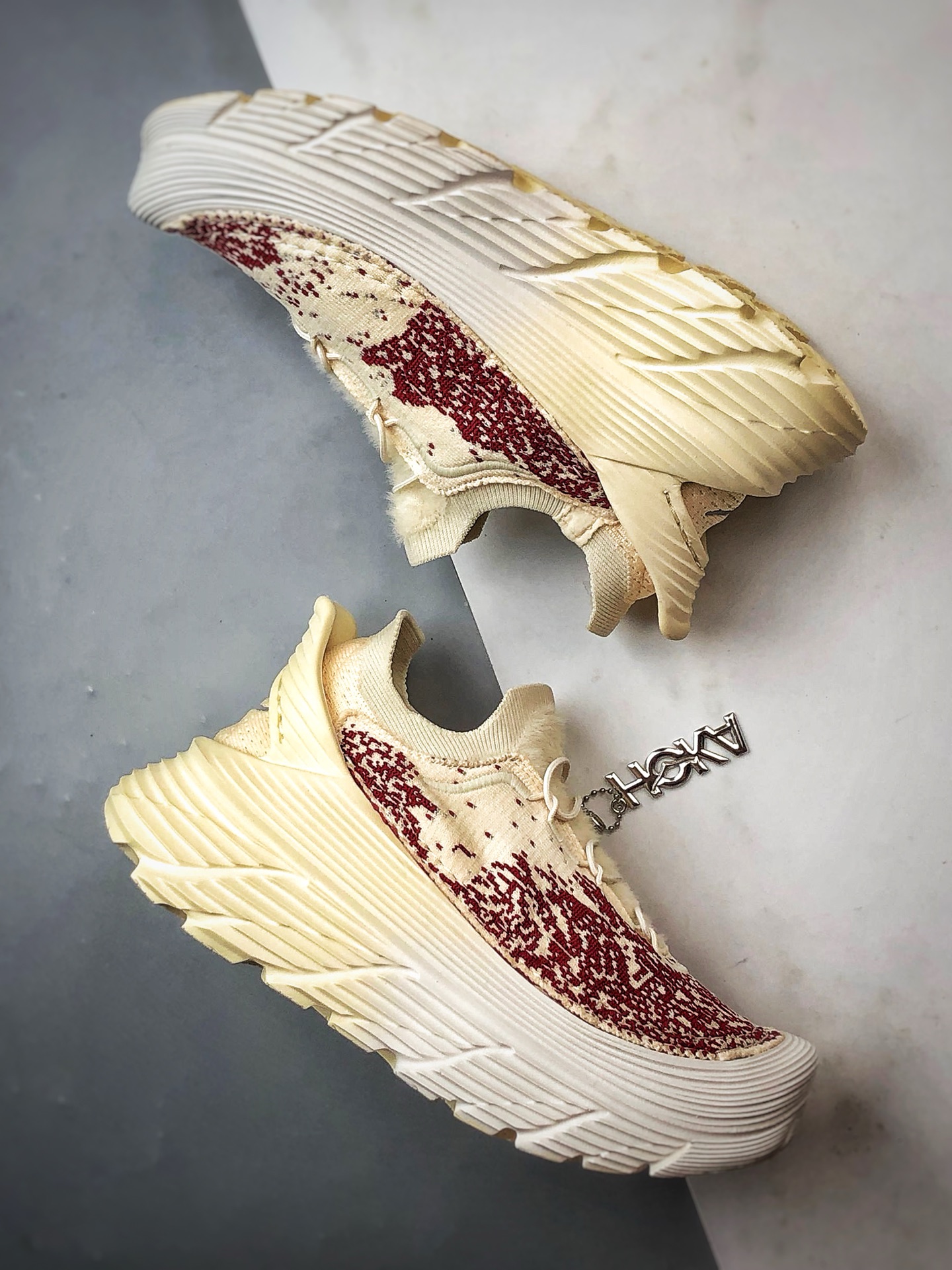 Paria Farzaneh x Hoka One One Restore Chukka 奶白色 联名舒适防滑休闲城市通勤机能跑步鞋 1169090-CRM-莆田鞋,莆田鞋货源,高仿鞋,高仿鞋货源,安福档口,莆田高仿鞋,莆田鞋批发,高仿鞋批发,莆田高仿运动鞋,高仿运动鞋,莆田运动鞋 Paria Farzaneh x Hoka One One Restore Chukka 奶白色 联名舒适防滑休闲城市通勤机能跑步鞋 1169090-CRM