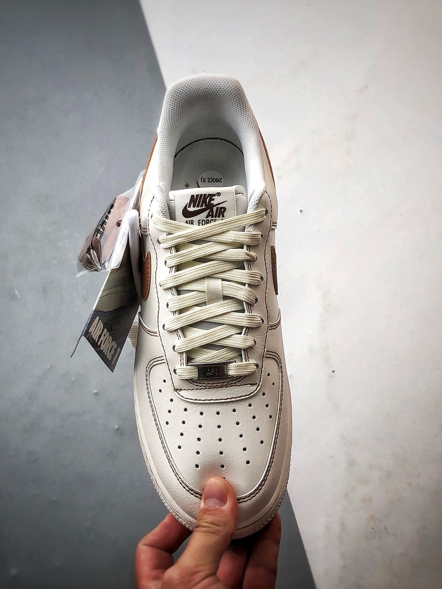 Air Force 1 '07 Low 米棕色 HQ2037-101