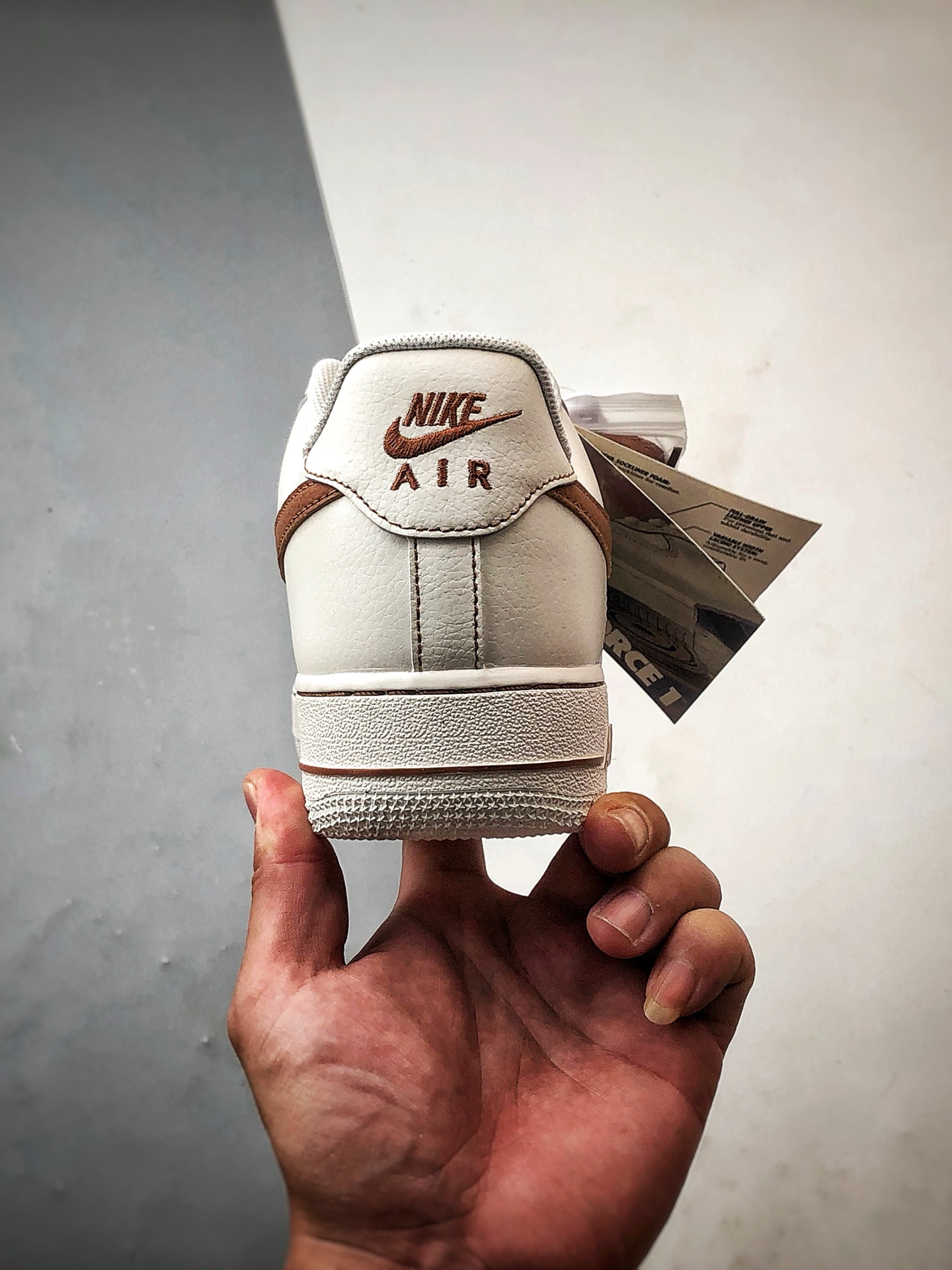 Air Force 1 '07 Low 米棕色 HQ2037-101