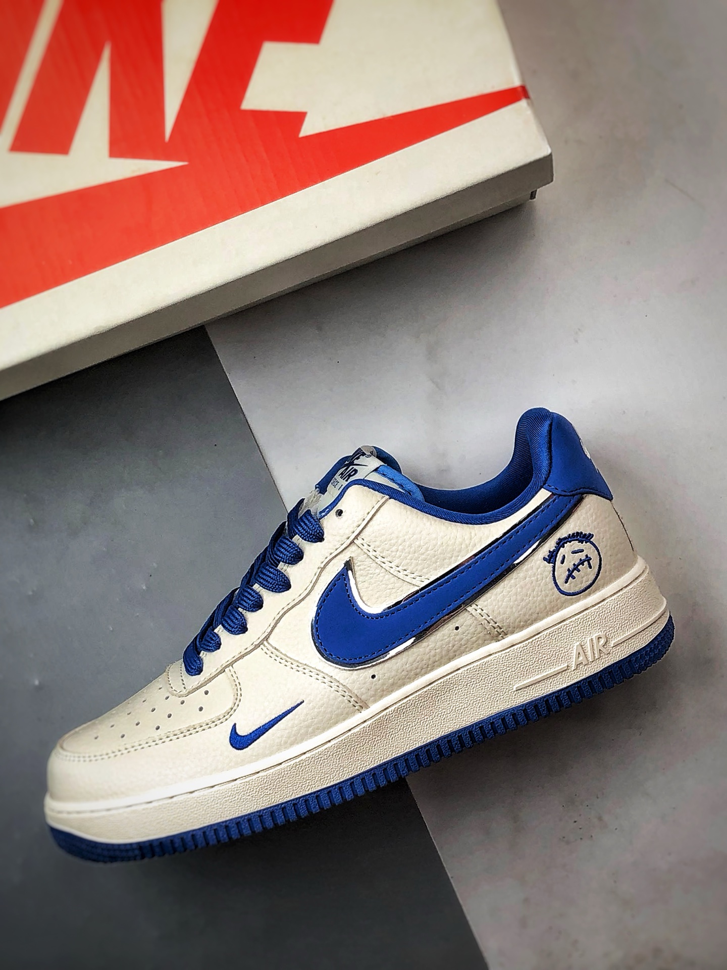 Air Force 1 '07 Low 鬼脸米白蓝 DF0188-071