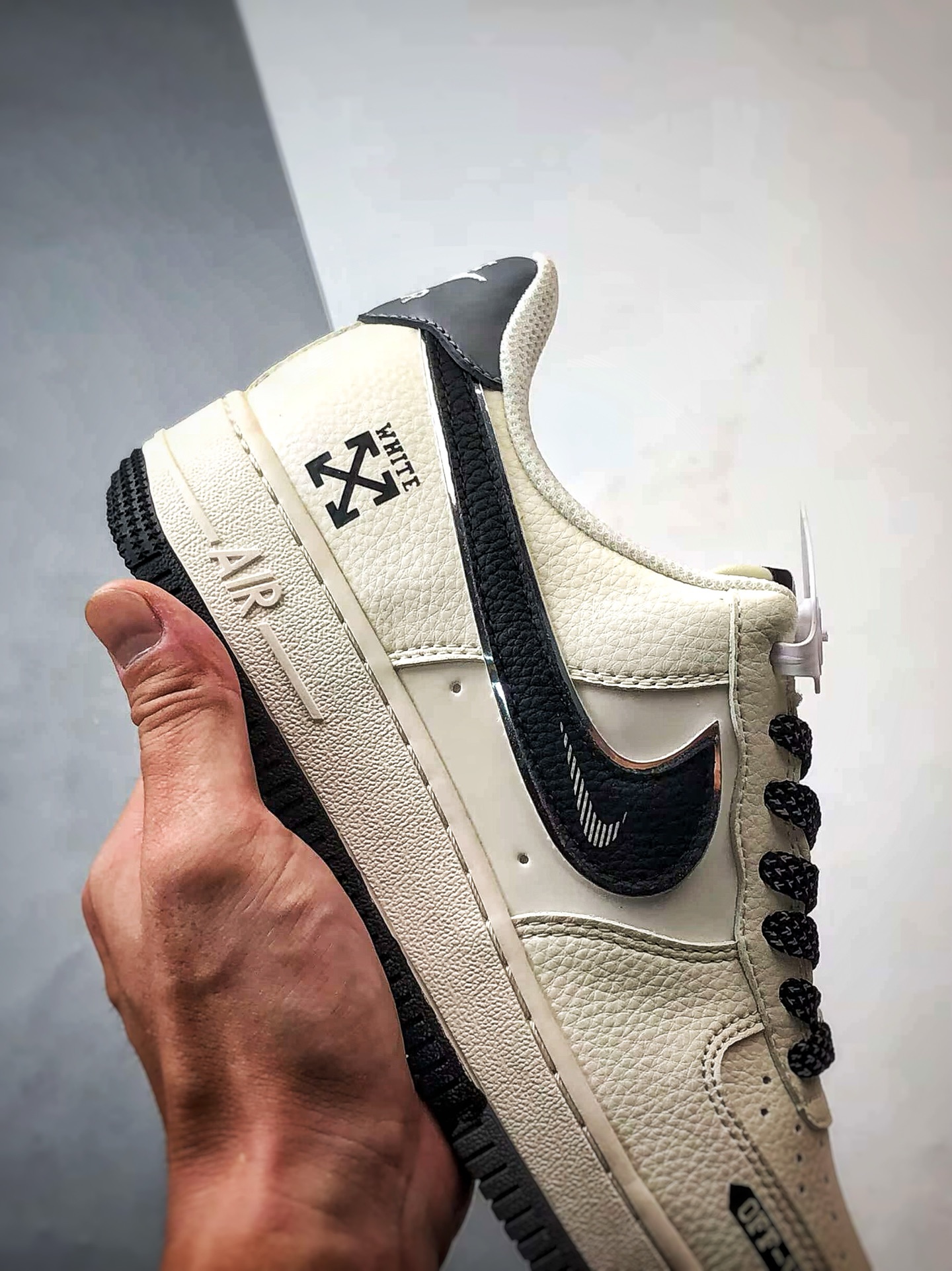 OW x Air Force 1 Low 米白黑 QW5836-005