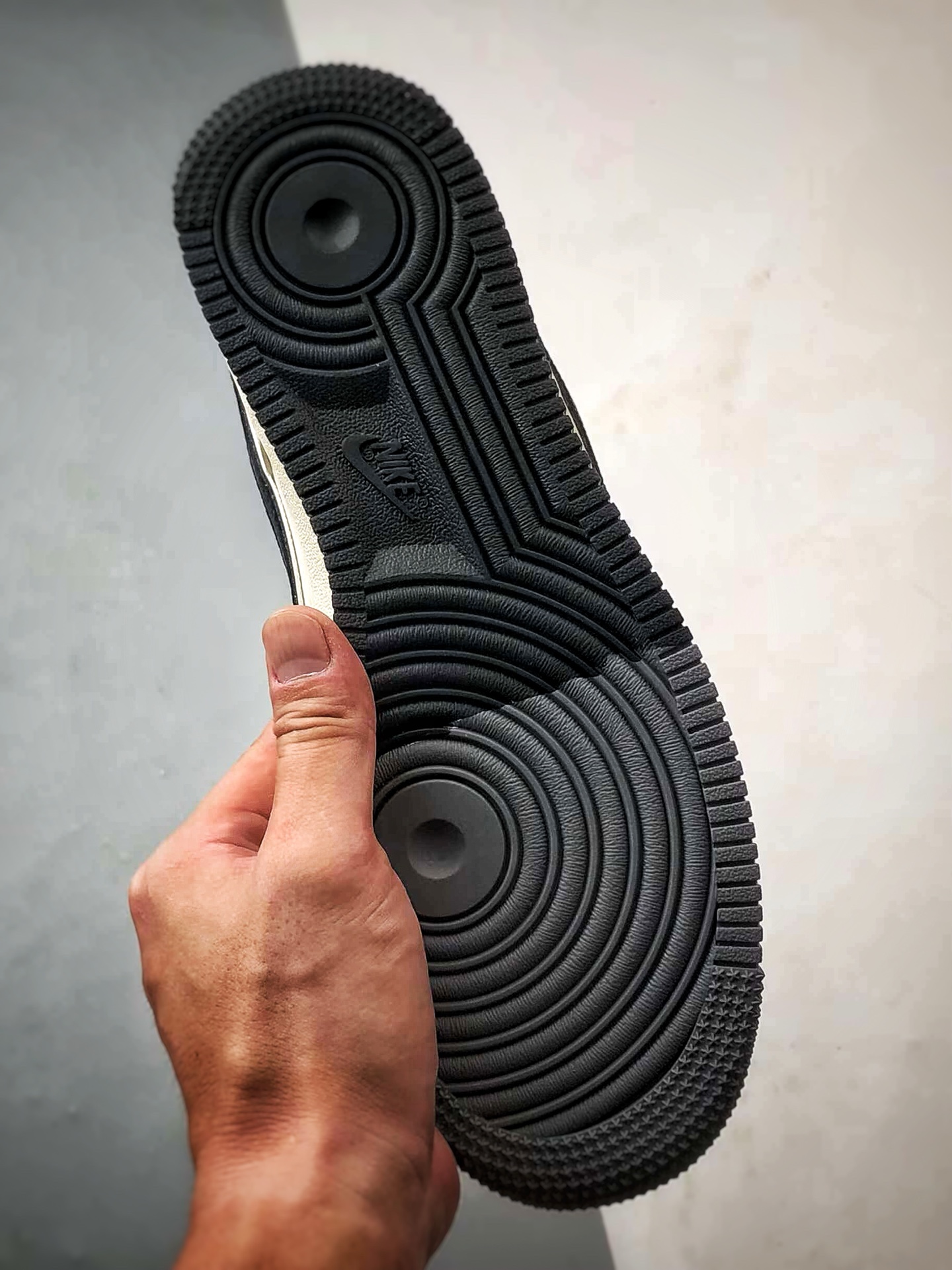 OW x Air Force 1 Low 米白黑 QW5836-005