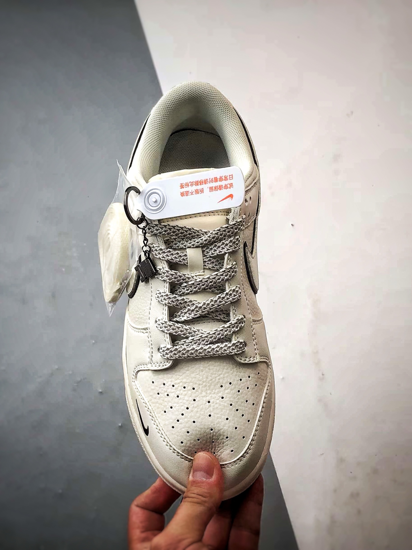 NK Dunk Low Retro ”DIY高端定制” 标语白黑小钩 低帮休闲运动板鞋 CS1688-110