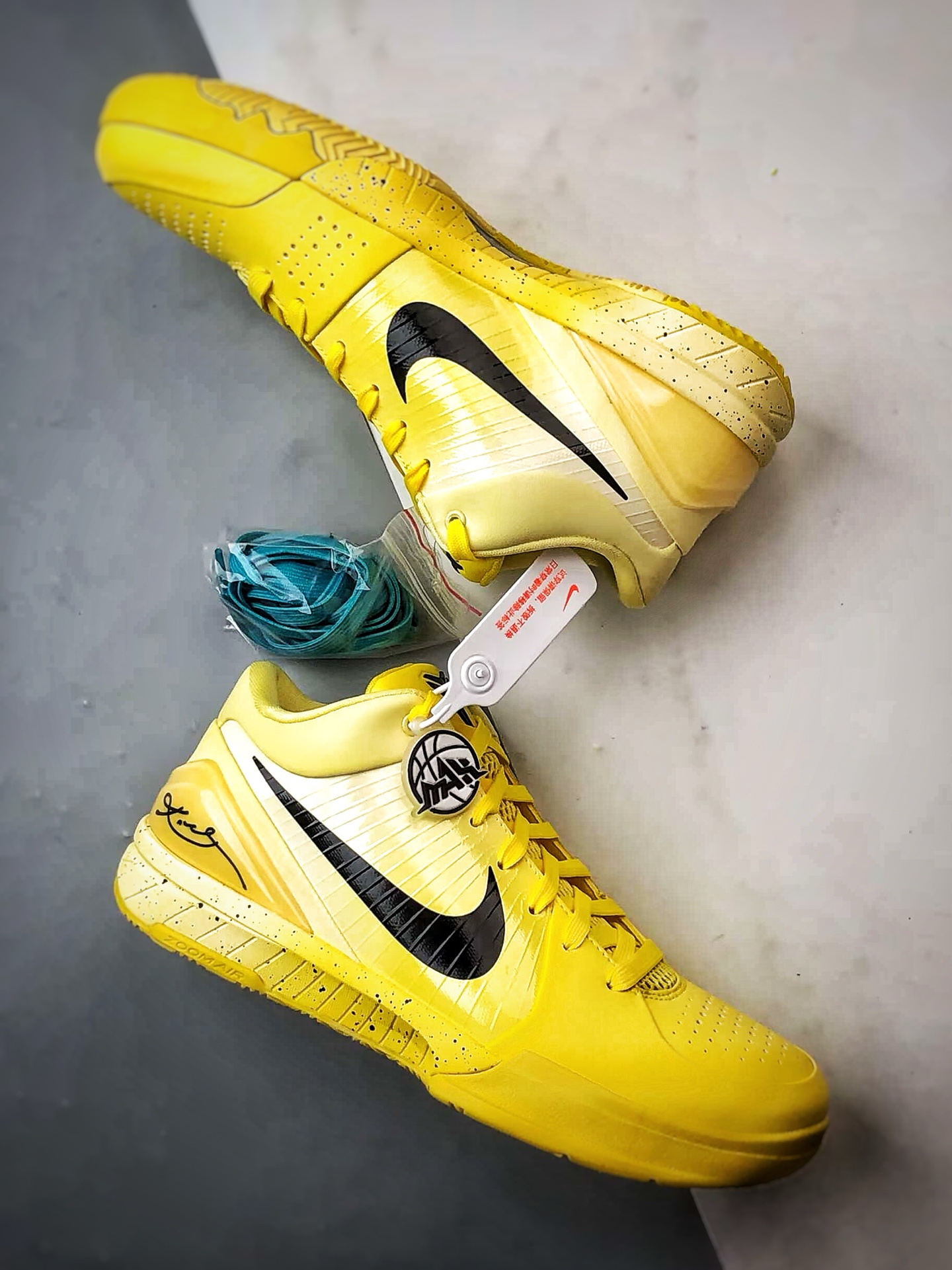 NK Zoom Kobe 4 protro ”CHBL” 灭世纯原 科比4代 耐高亮黄配色 IH0587-700