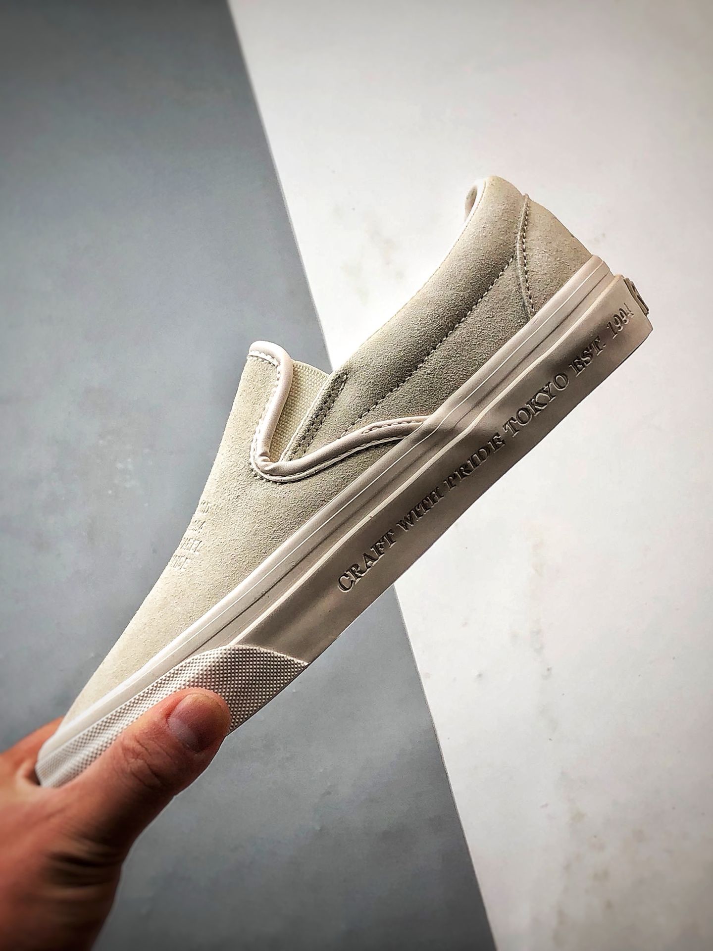 Neighborhood x OTW by Vans Classic Slip-On 98 联名一脚蹬 米色 VN000EDG7VJ-莆田鞋,莆田鞋货源,高仿鞋,高仿鞋货源,安福档口,莆田高仿鞋,莆田鞋批发,高仿鞋批发,莆田高仿运动鞋,高仿运动鞋,莆田运动鞋 Neighborhood x OTW by Vans Classic Slip-On 98 联名一脚蹬 米色 VN000EDG7VJ