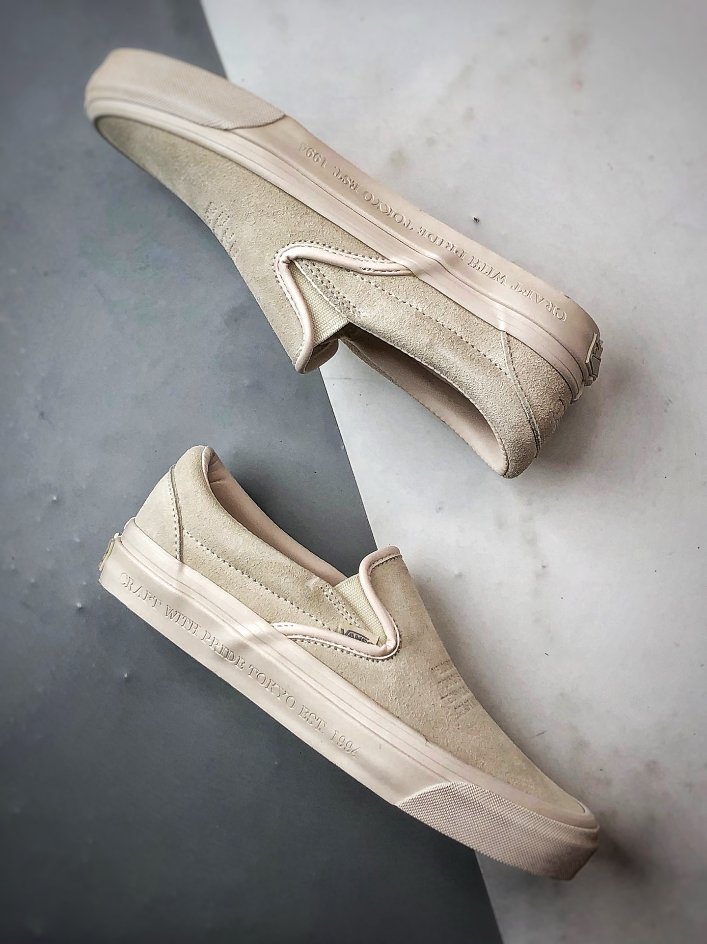 Neighborhood x OTW by Vans Classic Slip-On 98 联名一脚蹬 米色 VN000EDG7VJ-莆田鞋,莆田鞋货源,高仿鞋,高仿鞋货源,安福档口,莆田高仿鞋,莆田鞋批发,高仿鞋批发,莆田高仿运动鞋,高仿运动鞋,莆田运动鞋 Neighborhood x OTW by Vans Classic Slip-On 98 联名一脚蹬 米色 VN000EDG7VJ