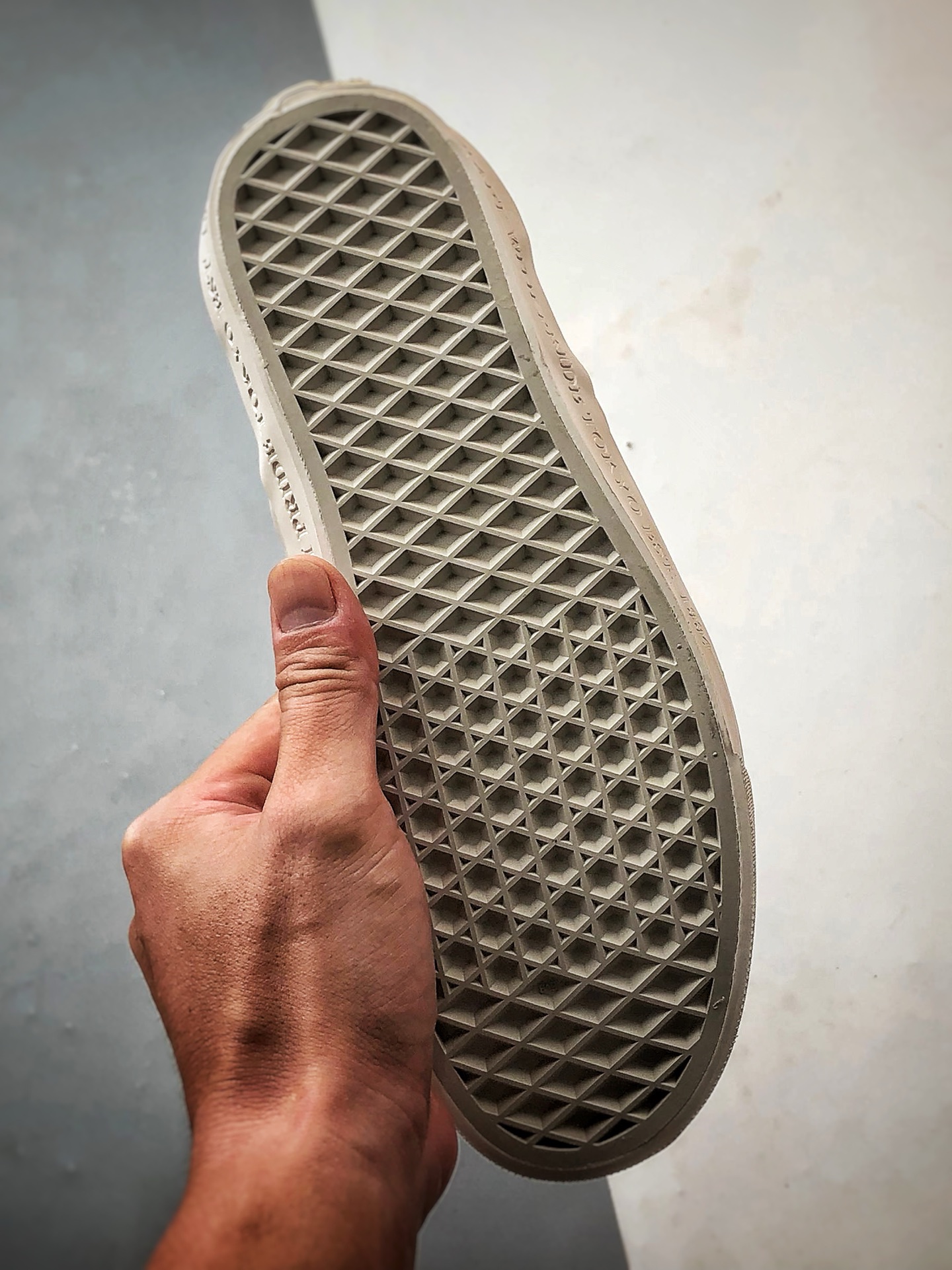 Neighborhood x OTW by Vans Classic Slip-On 98 联名一脚蹬 米色 VN000EDG7VJ-莆田鞋,莆田鞋货源,高仿鞋,高仿鞋货源,安福档口,莆田高仿鞋,莆田鞋批发,高仿鞋批发,莆田高仿运动鞋,高仿运动鞋,莆田运动鞋 Neighborhood x OTW by Vans Classic Slip-On 98 联名一脚蹬 米色 VN000EDG7VJ