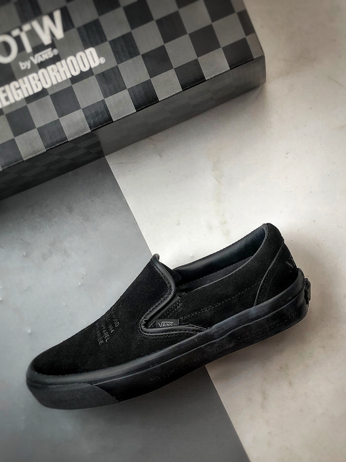 Neighborhood x OTW by Vans Classic Slip-On 98 联名一脚蹬 黑色 VN000EDGBLA