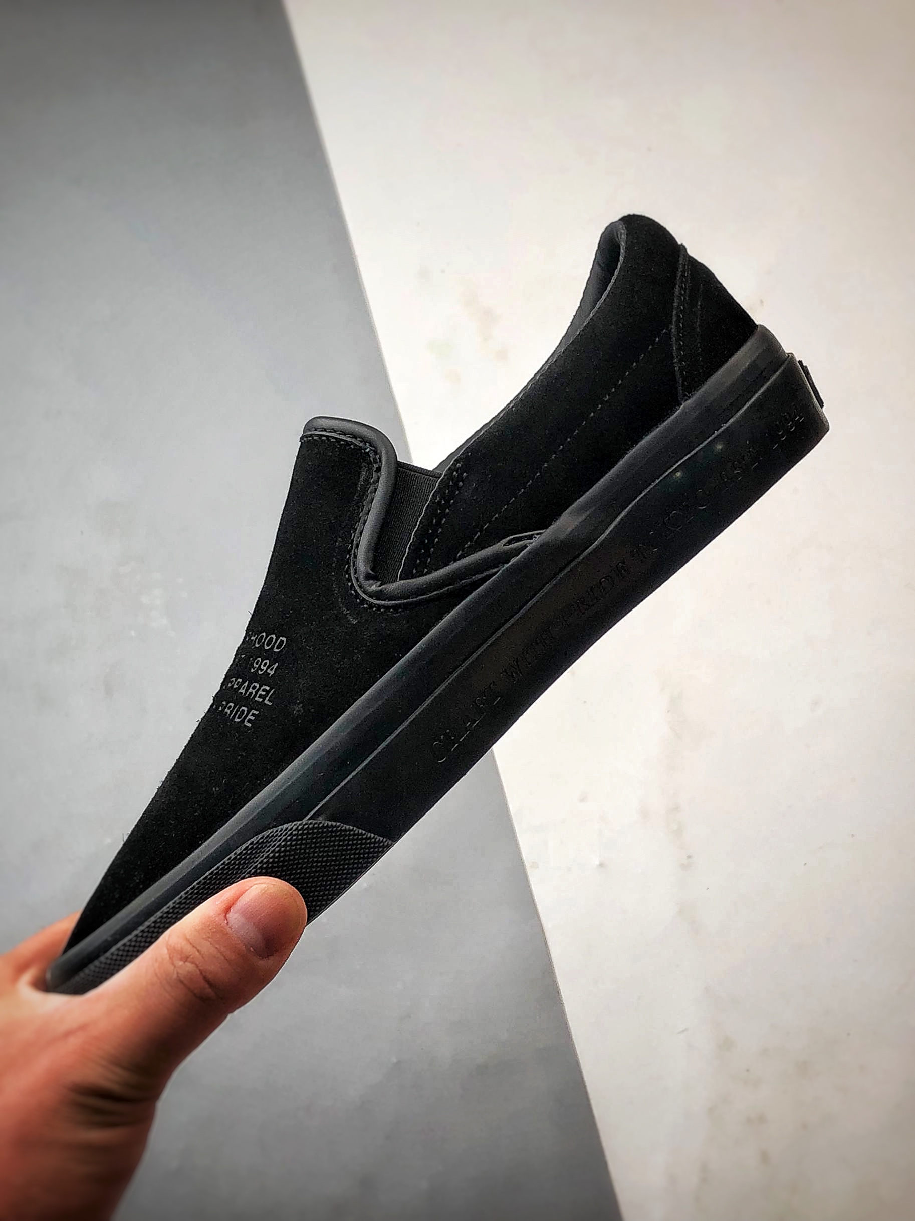 Neighborhood x OTW by Vans Classic Slip-On 98 联名一脚蹬 黑色 VN000EDGBLA