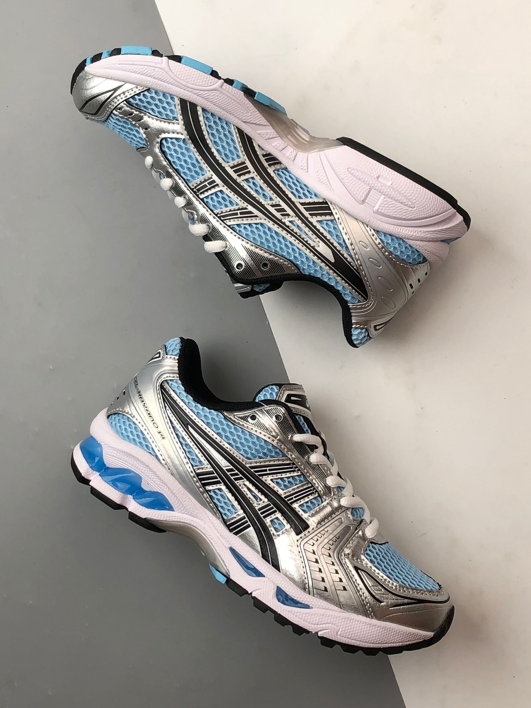 Asics Gel-Kayano 14 白银蓝 亚瑟士14代 纳米纤维气垫百搭休闲运动慢跑鞋 1203A537-400