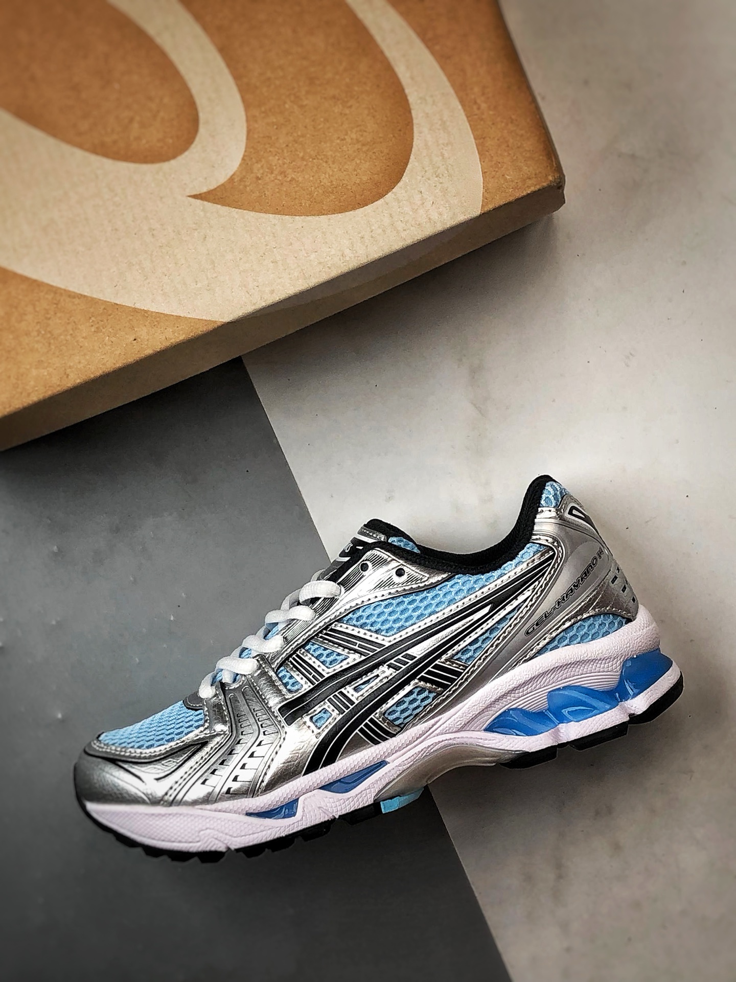 Asics Gel-Kayano 14 白银蓝 亚瑟士14代 纳米纤维气垫百搭休闲运动慢跑鞋 1203A537-400