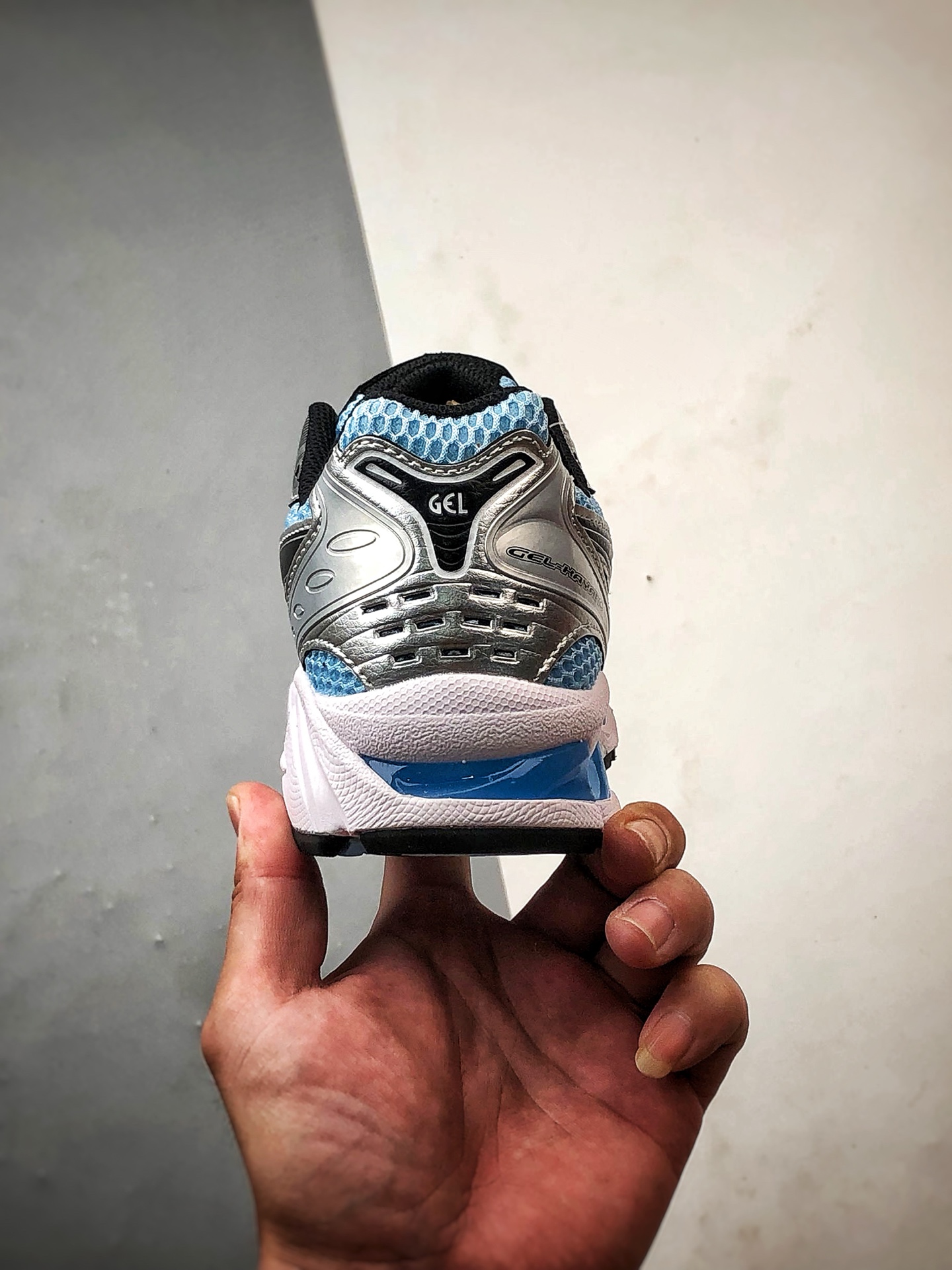 Asics Gel-Kayano 14 白银蓝 亚瑟士14代 纳米纤维气垫百搭休闲运动慢跑鞋 1203A537-400