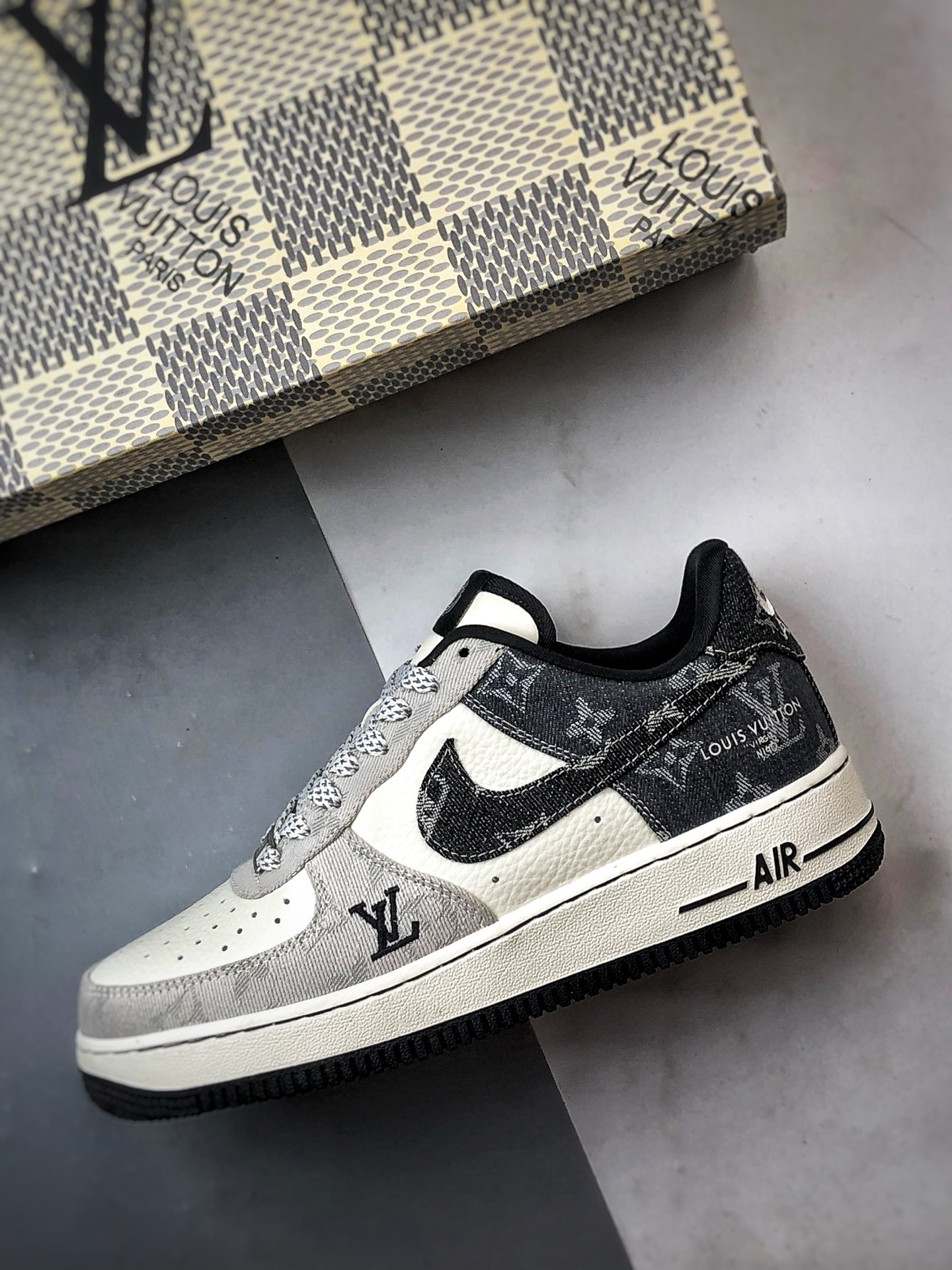 LV x Air Force 1 Low 白黑灰牛仔 SC0601-550