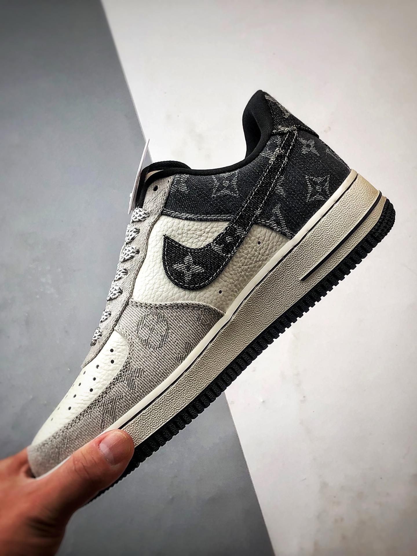 LV x Air Force 1 Low 白黑灰牛仔 SC0601-550