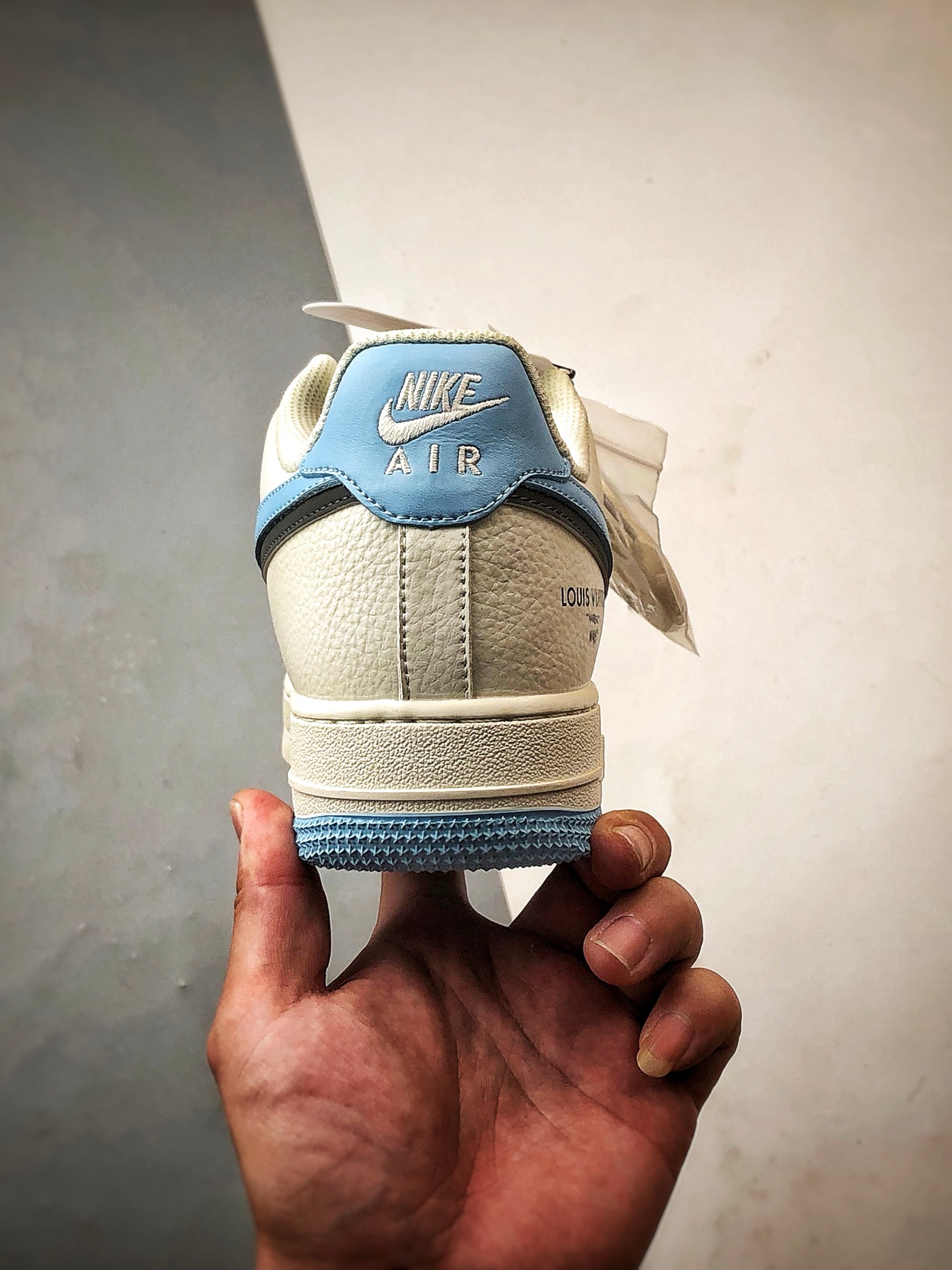 LV x Air Force 1 Low 白蓝黑双钩 CS5288-028