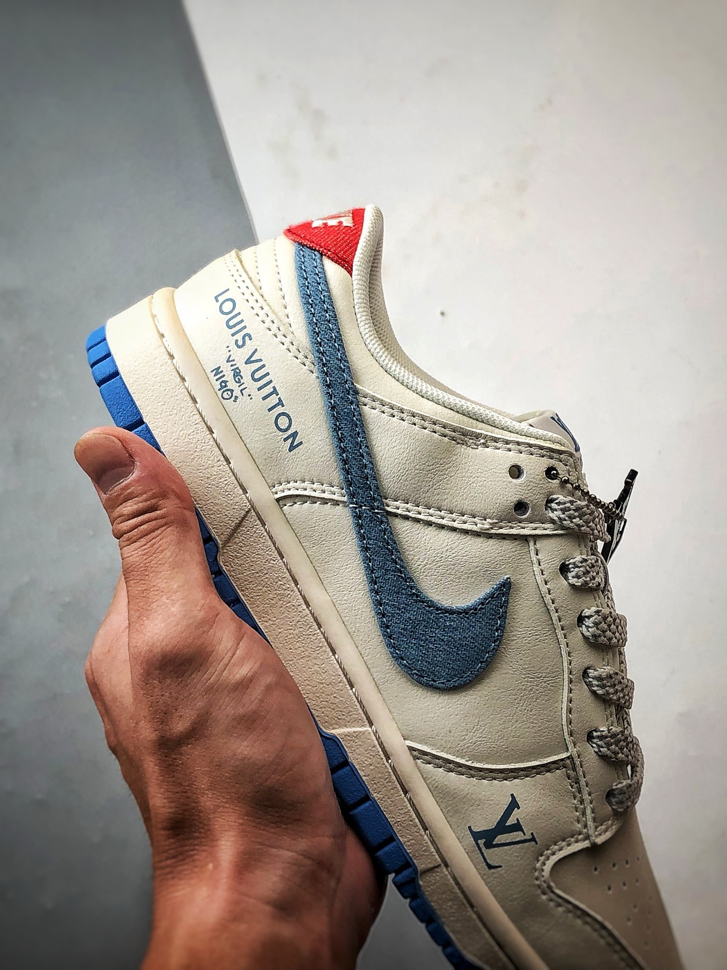 NK Dunk Low Retro ”DIY高端定制” LV米白蓝牛仔钩 低帮休闲运动板鞋 SM6668-101