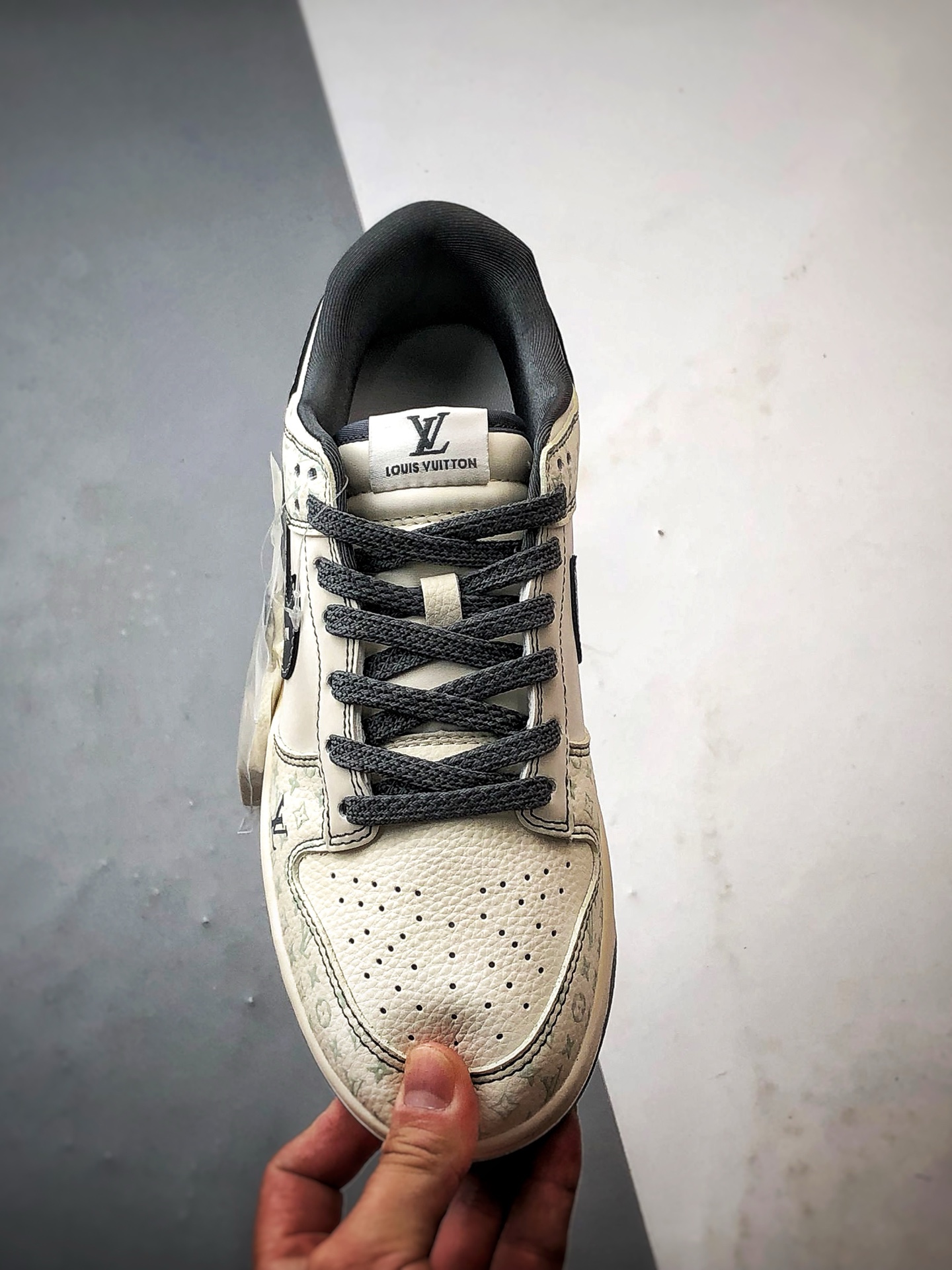 NK Dunk Low Retro ”DIY高端定制” LV印花米白深灰钩 低帮休闲运动板鞋 YX5066-366