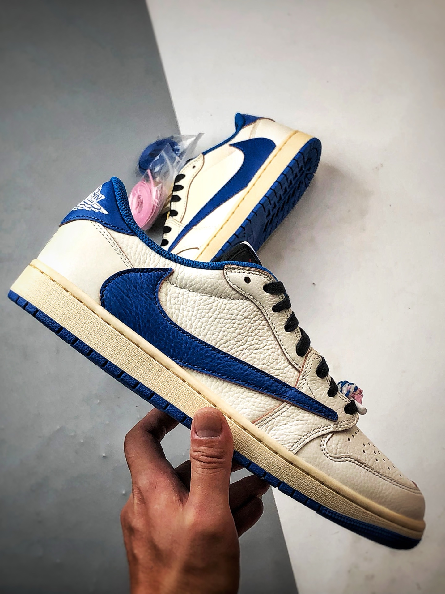 Travis Scott x Air Jordan 1 Low OG 联名2.0白蓝倒钩 DM7866-104