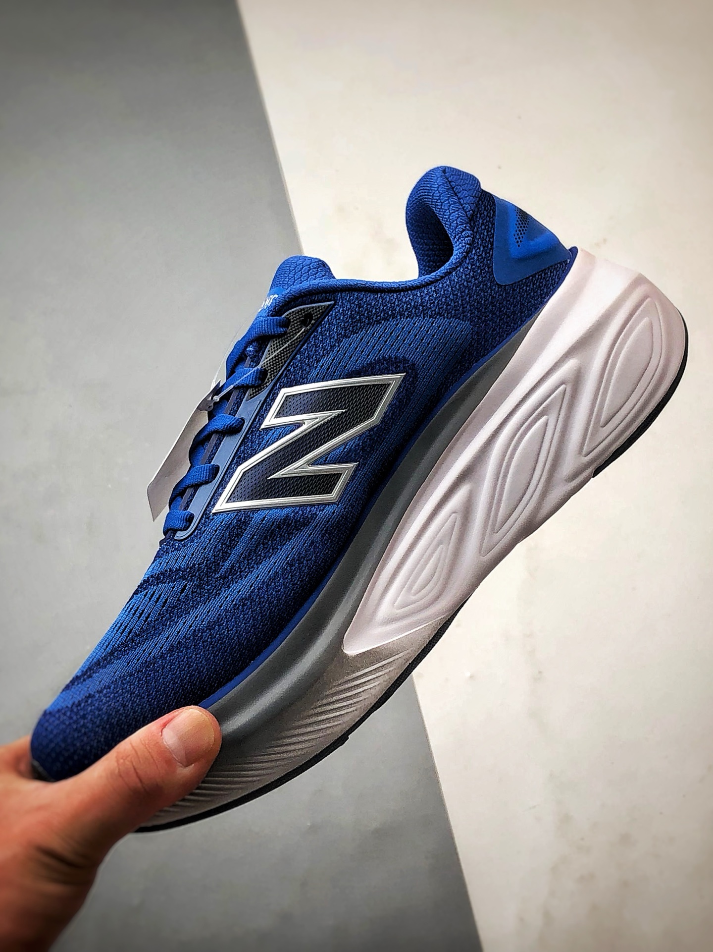New Balance Fresh Foam X More v6 蓝色 厚底网布织物减震舒适越野跑步鞋 MMORXF6