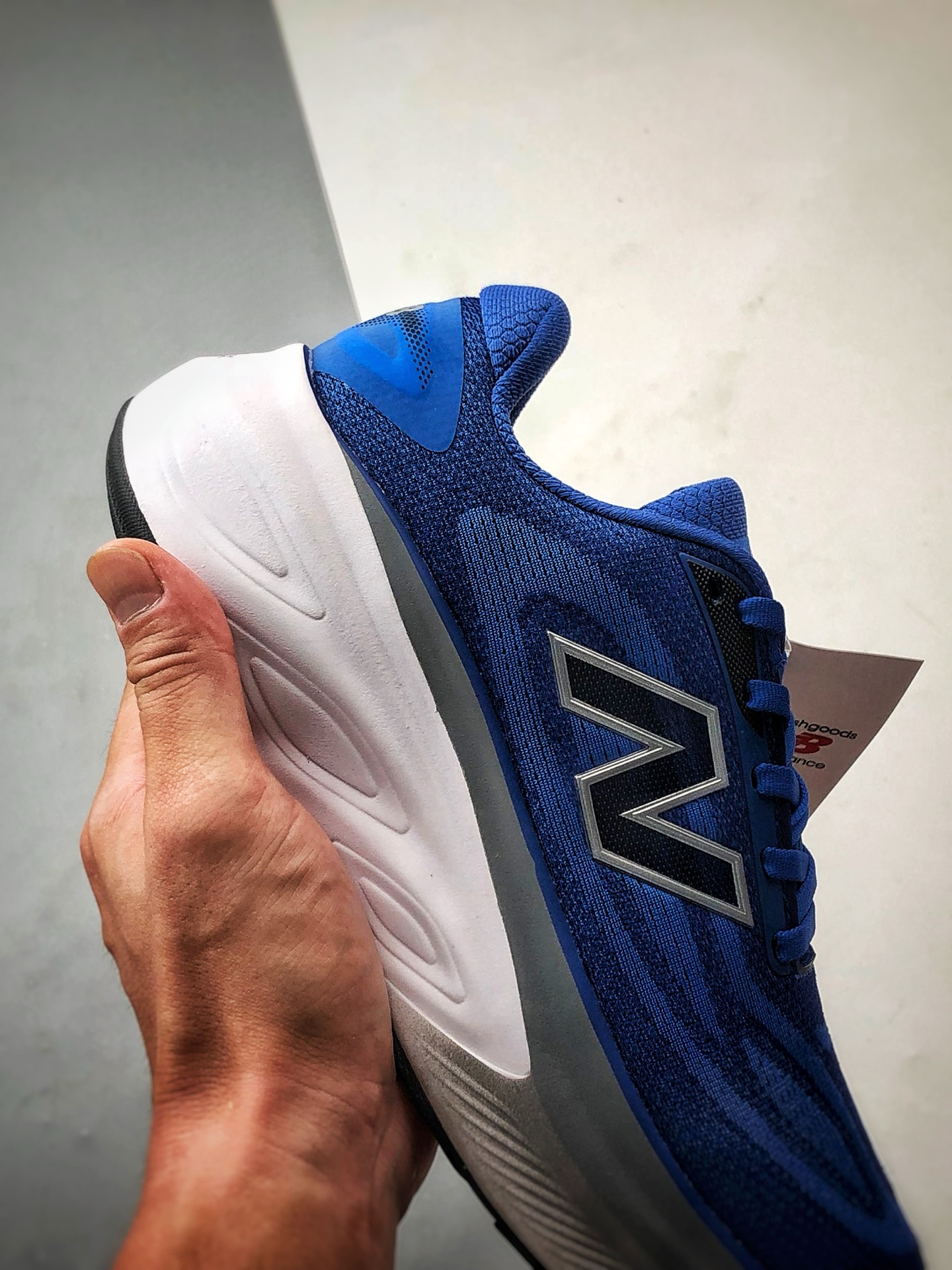 New Balance Fresh Foam X More v6 蓝色 厚底网布织物减震舒适越野跑步鞋 MMORXF6
