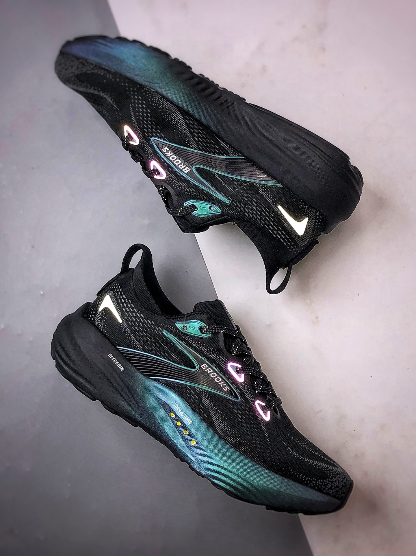 Brooks/布鲁克斯 Glycerin 22 黑紫 甘油22代低帮缓震运动慢跑鞋