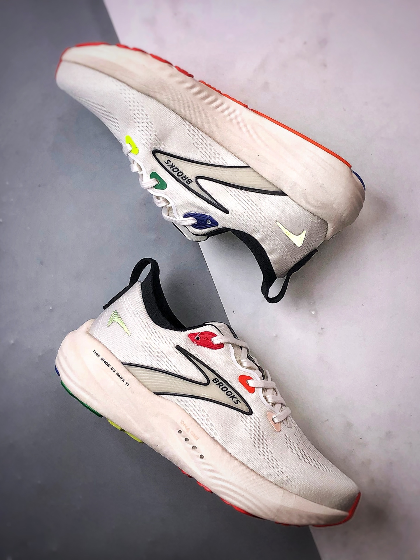 Brooks/布鲁克斯 Glycerin 22 白色 甘油22代低帮缓震运动慢跑鞋