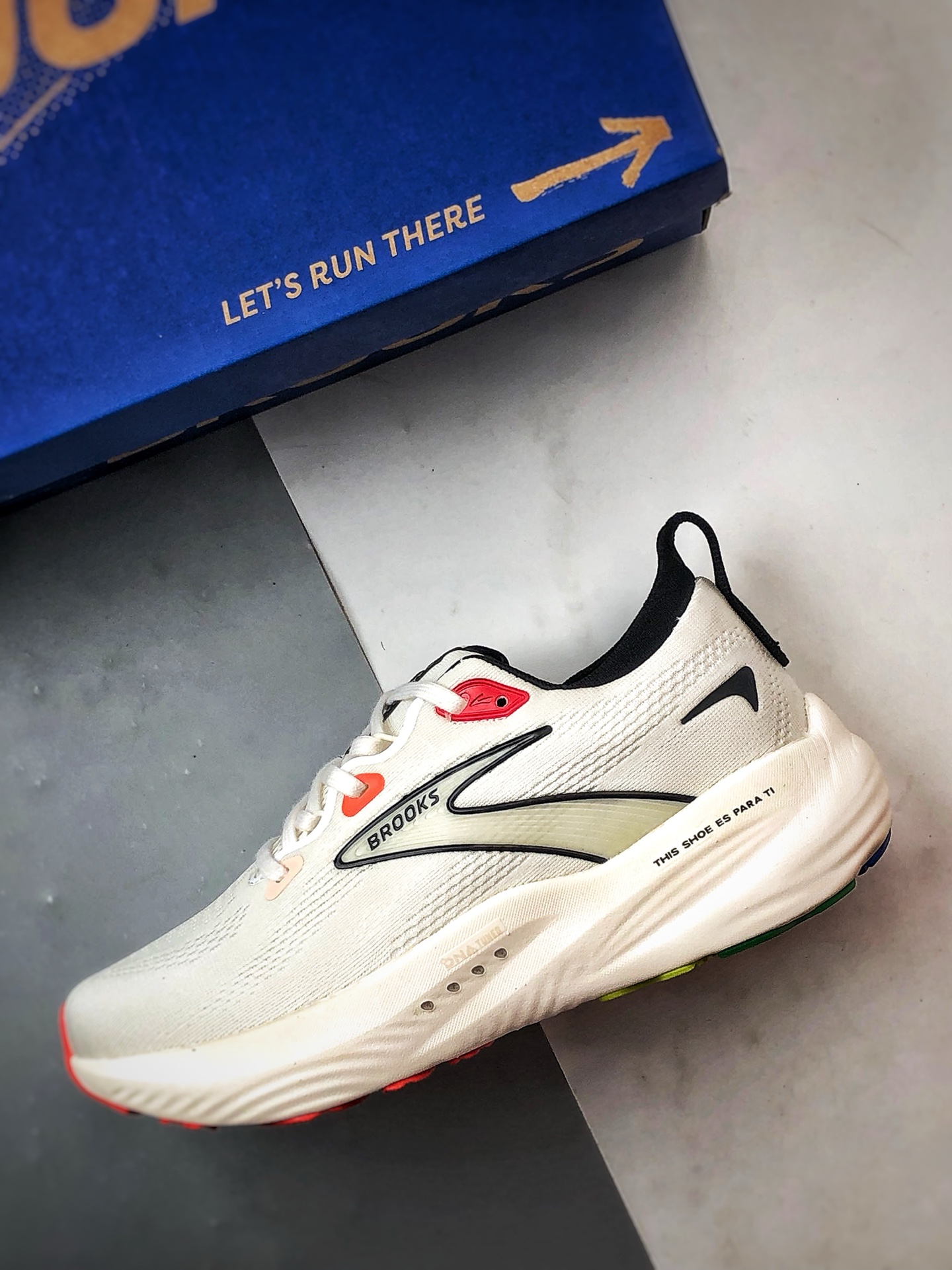 Brooks/布鲁克斯 Glycerin 22 白色 甘油22代低帮缓震运动慢跑鞋