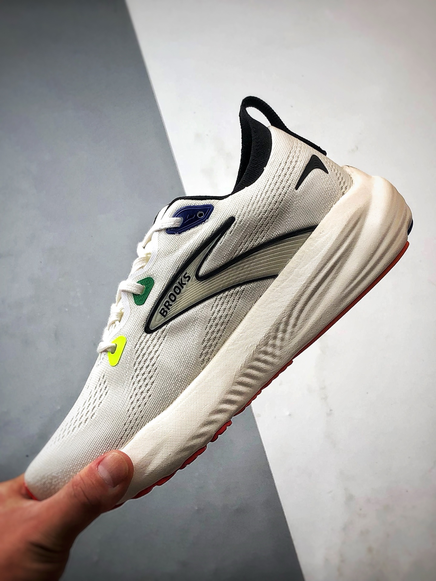 Brooks/布鲁克斯 Glycerin 22 白色 甘油22代低帮缓震运动慢跑鞋