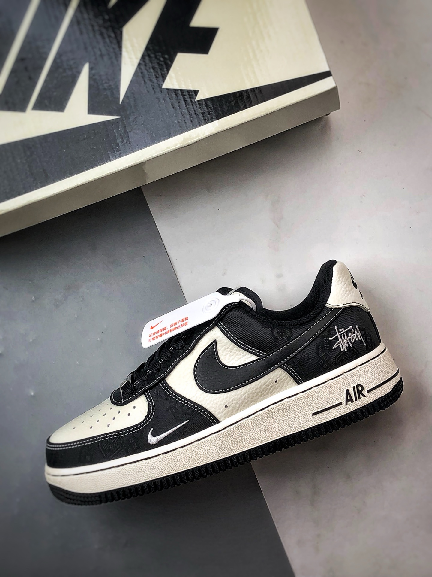 Stussy x Air Force 1 Low 米白黑 LW9279-013-莆田鞋,莆田鞋货源,高仿鞋,高仿鞋货源,安福档口,莆田高仿鞋,莆田鞋批发,高仿鞋批发,莆田高仿运动鞋,高仿运动鞋,莆田运动鞋 Stussy x Air Force 1 Low 米白黑 LW9279-013