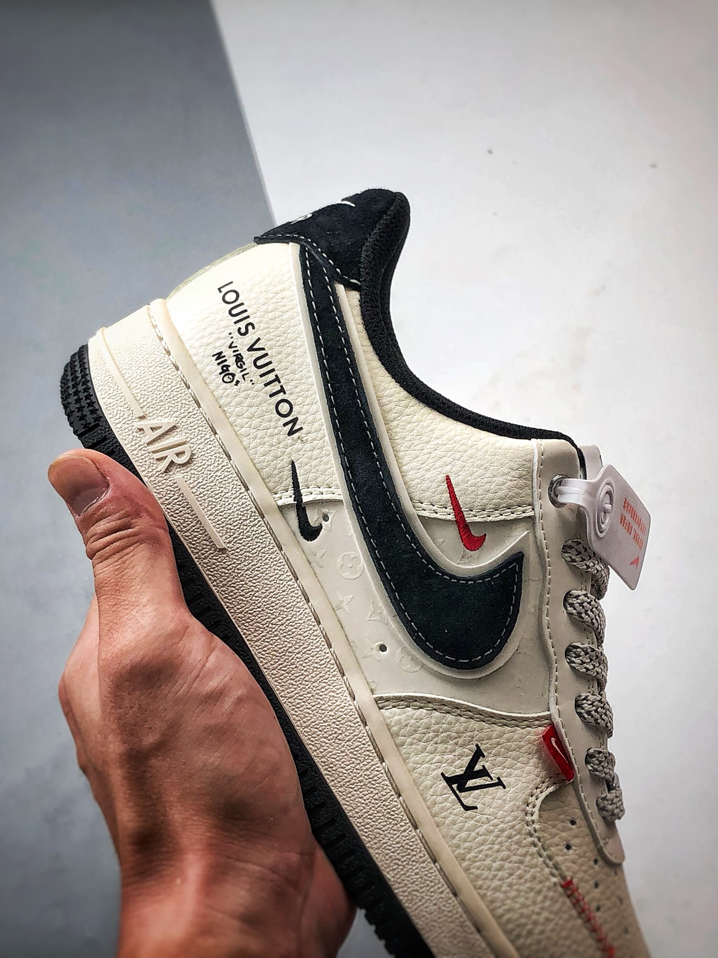 LV x Air Force 1 Low 米白黑 YX5066-348