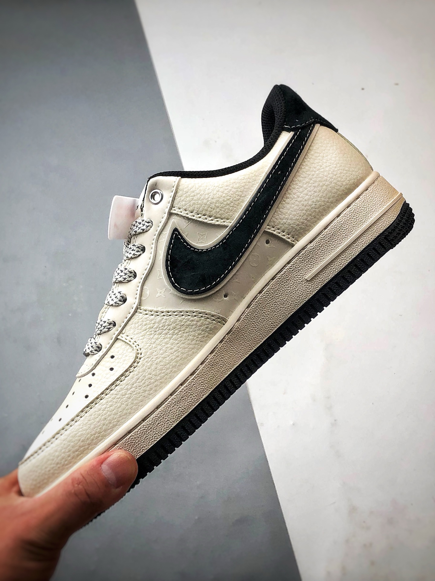 LV x Air Force 1 Low 米白黑 YX5066-348