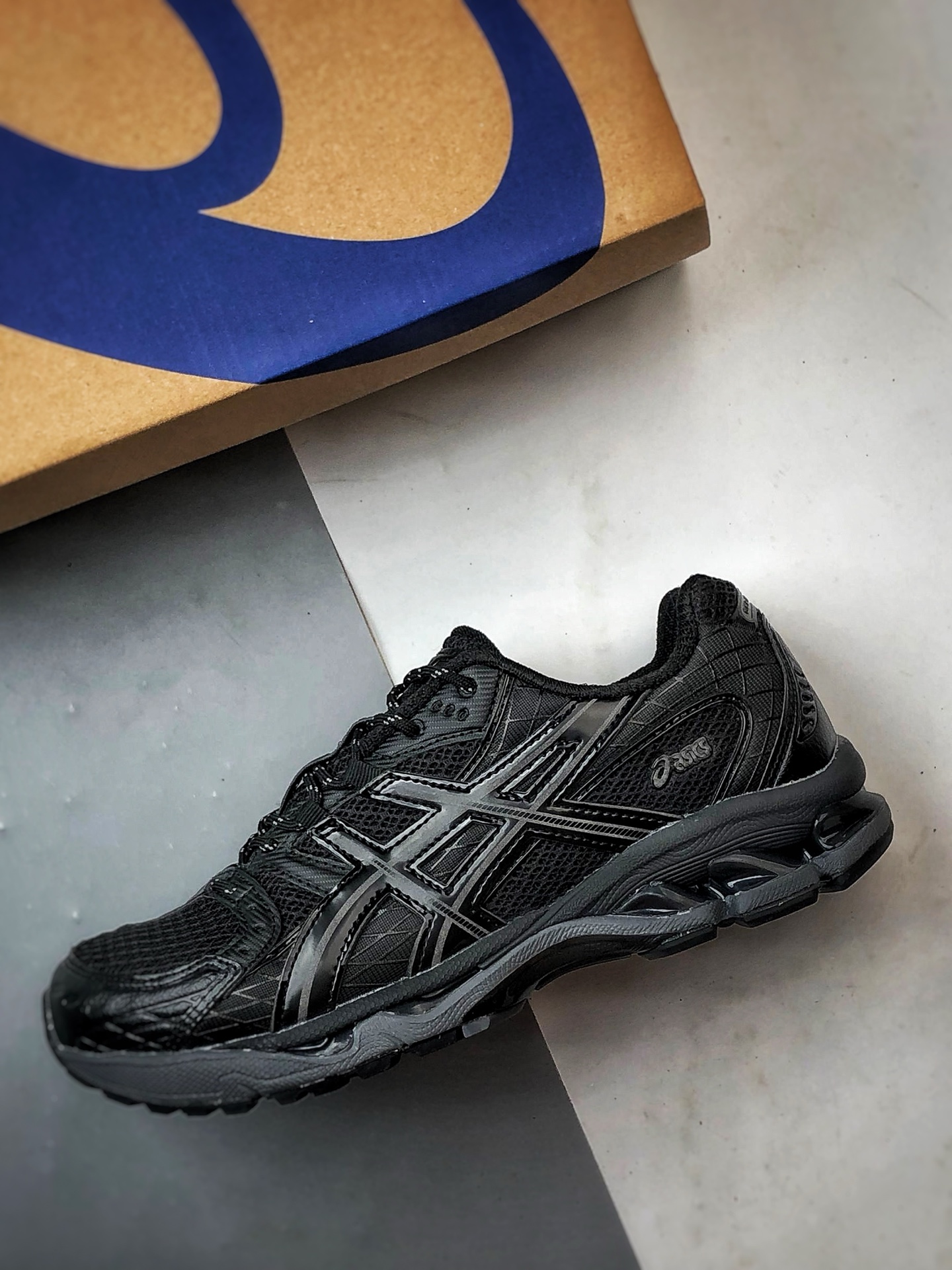 Haven x Asics Gel-Nimbus 10.1 阴阳黑灰 亚瑟士复古先锋潮流拼接休闲跑步鞋 1203A696-001