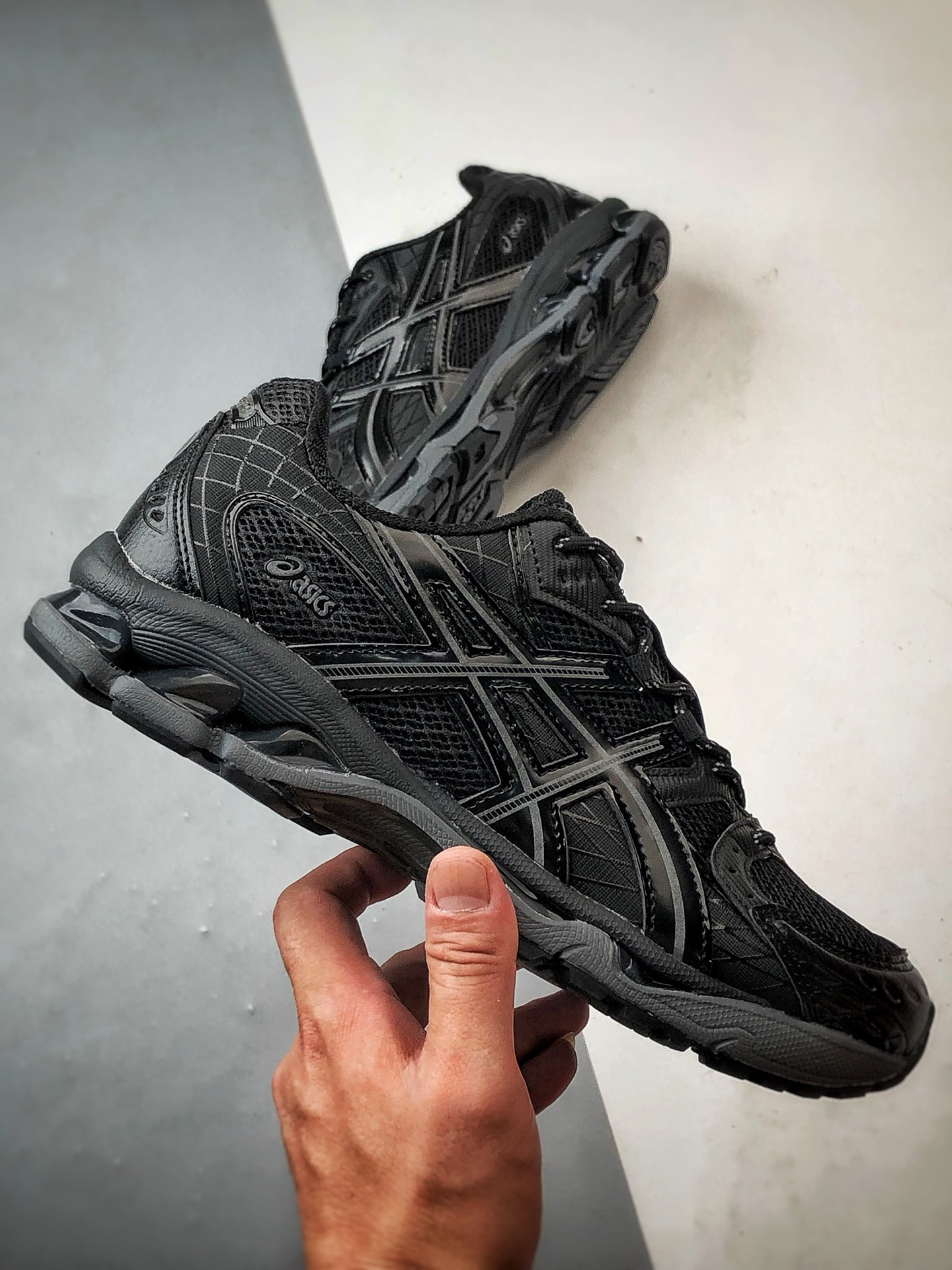 Haven x Asics Gel-Nimbus 10.1 阴阳黑灰 亚瑟士复古先锋潮流拼接休闲跑步鞋 1203A696-001